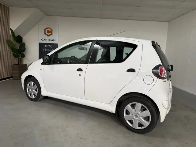 Toyota Aygo view 2