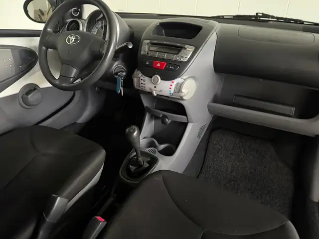 Toyota Aygo view 3