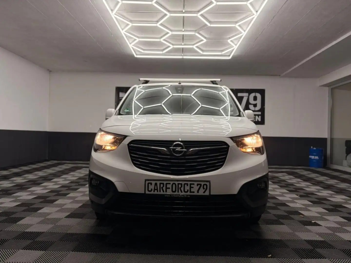 Opel Combo 8 Fach Klimmaauto DAB SITZHZG PDC AHK Klima Weiß - 2