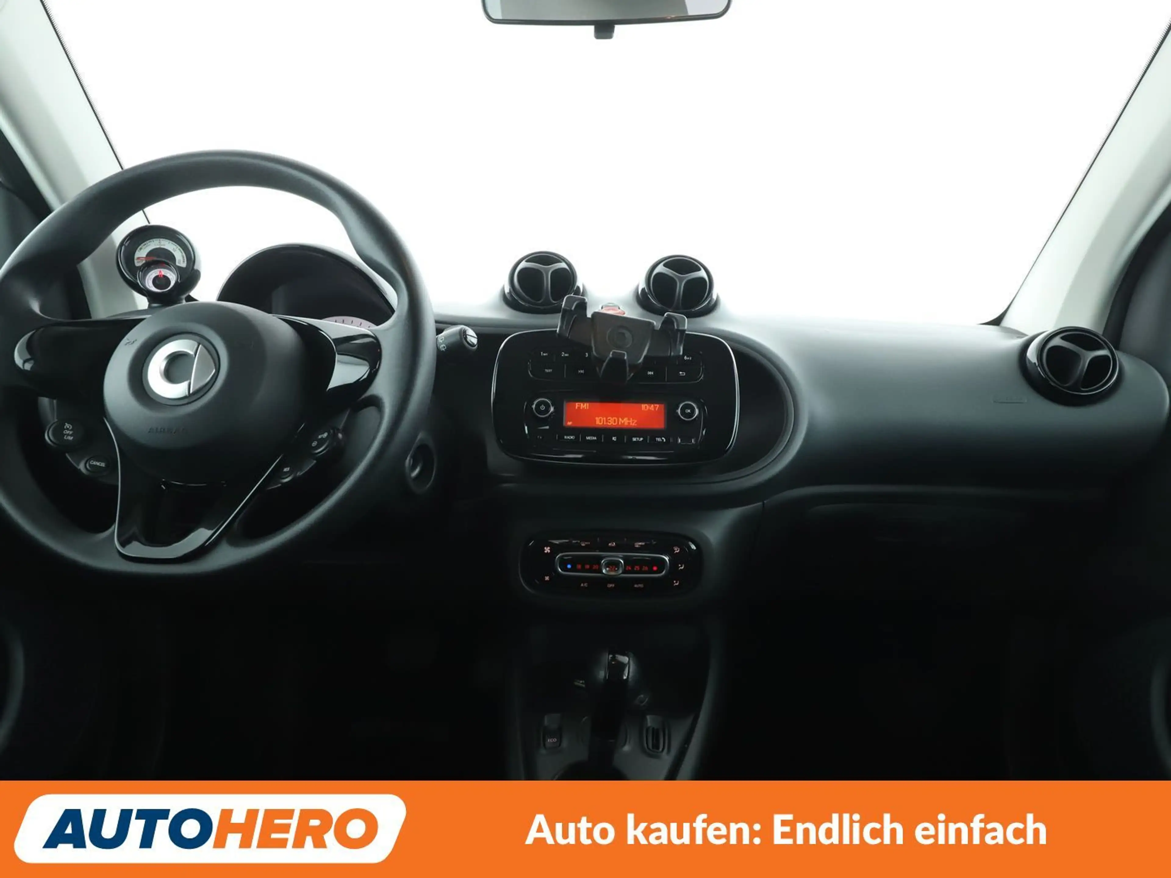 smart forTwo electric drive 60 kW Standard *TEMPO*SHZ*ALU* — photo 12