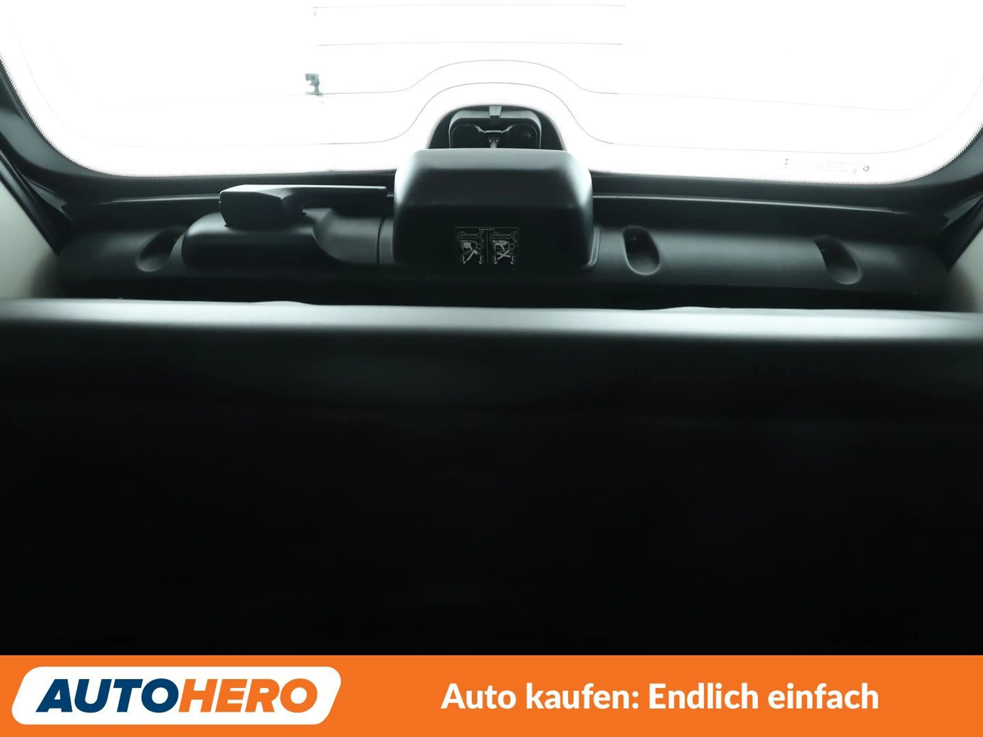 smart forTwo electric drive 60 kW Standard *TEMPO*SHZ*ALU* — photo 15