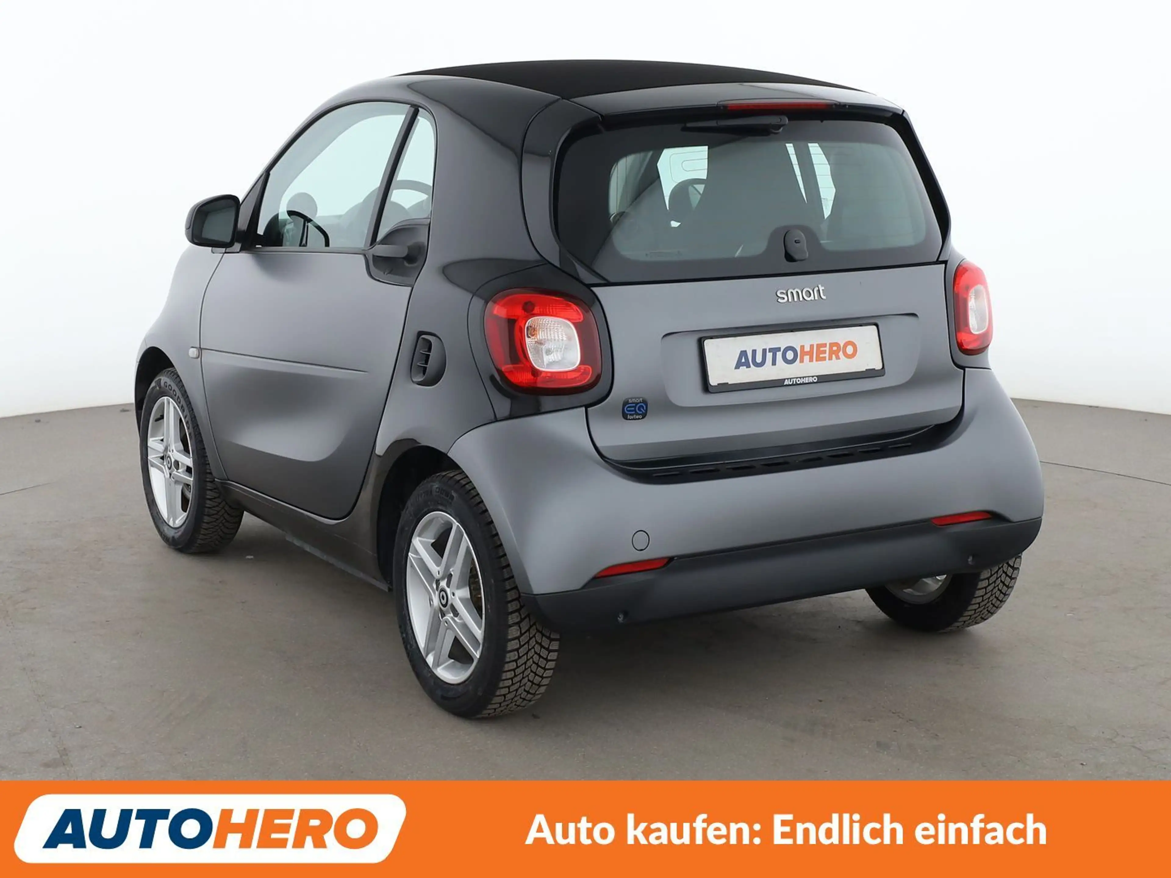 smart forTwo electric drive 60 kW Standard *TEMPO*SHZ*ALU* — photo 4