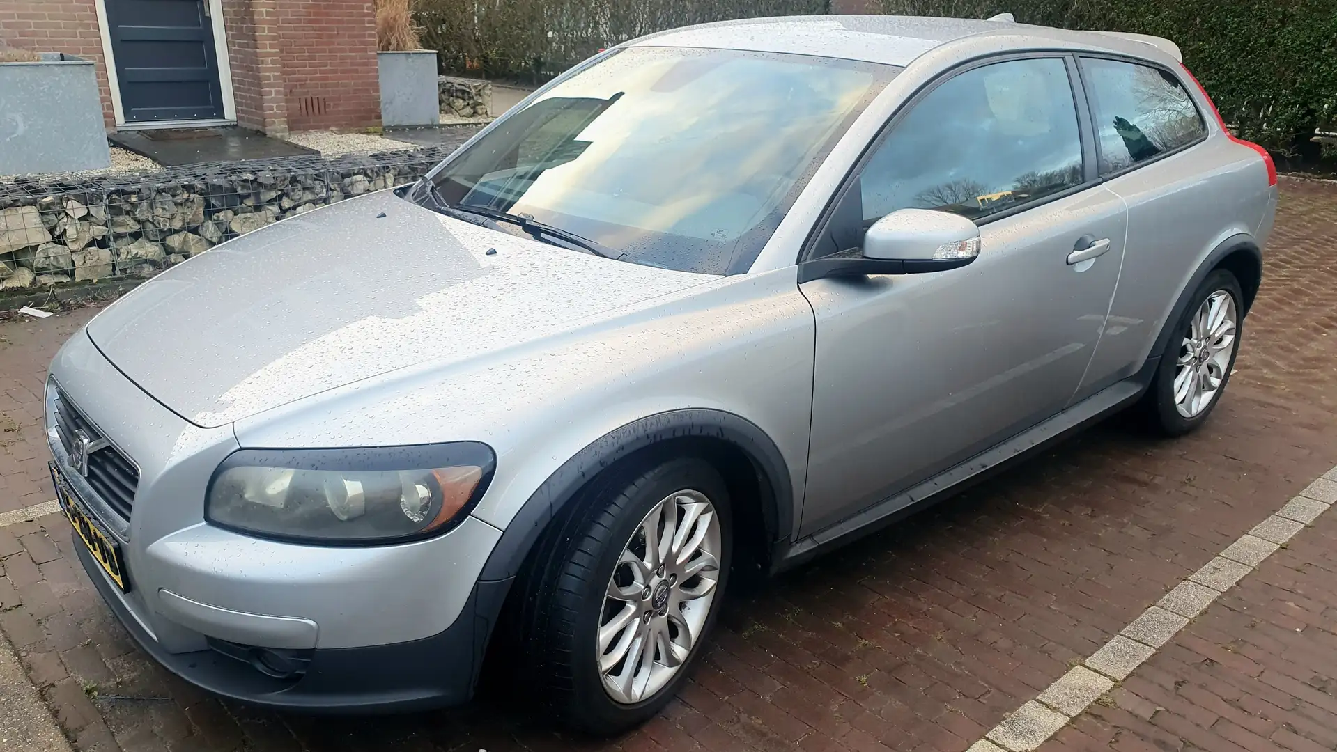 Volvo C30 2.4i Momentum Grijs - 1