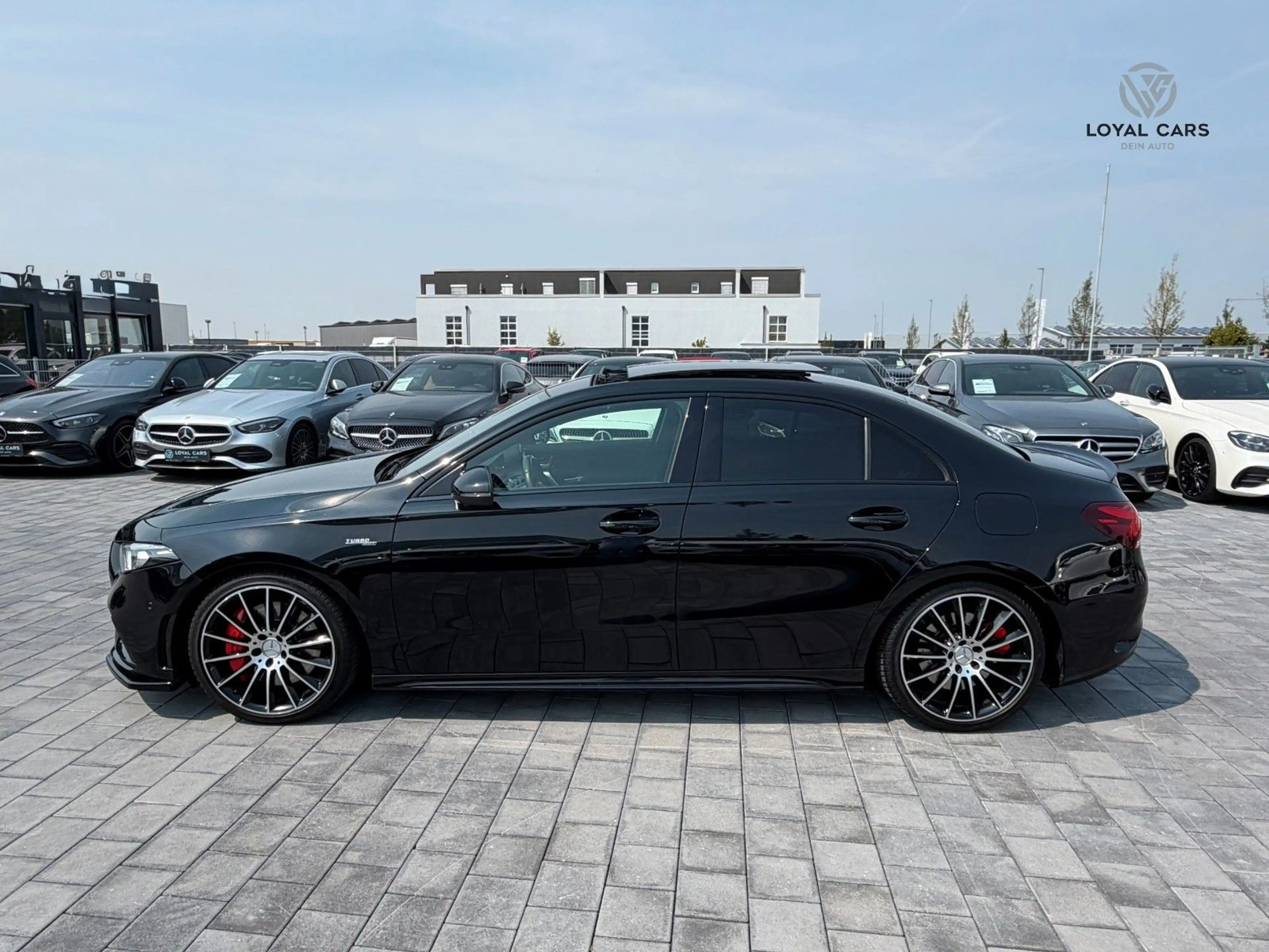 Mercedes-Benz A 35 AMG Limousine 4M*VOLL*PANO*Mbeam*360*Memory — photo 6