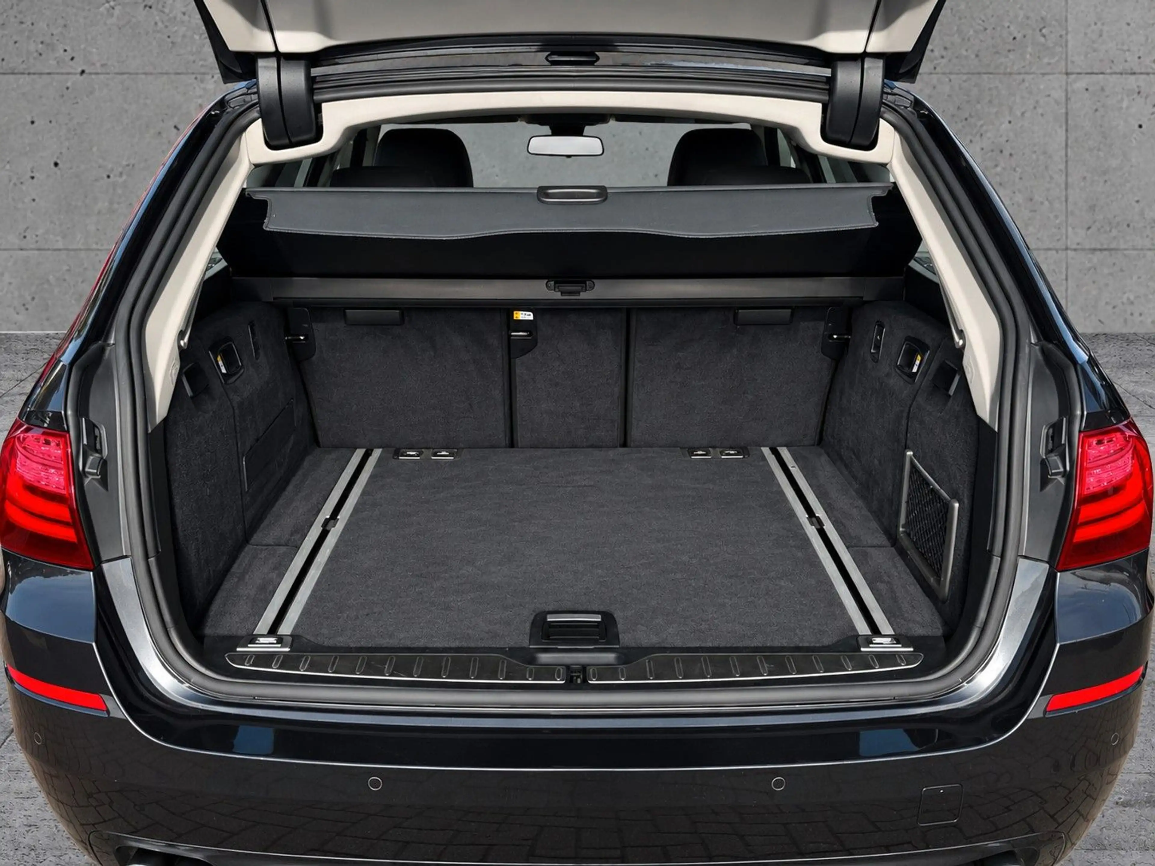BMW 525 d AHK/KOMFORT/STHZ/HEAD/HIFI/ASSIST/ — photo 9