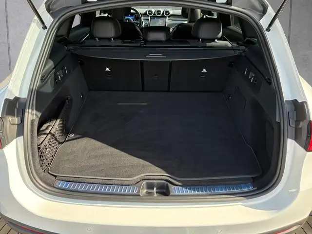 Mercedes-Benz GLC view 10