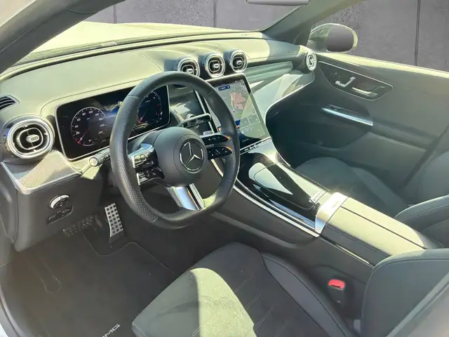 Mercedes-Benz GLC view 11