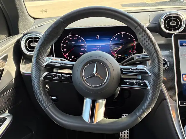 Mercedes-Benz GLC view 13