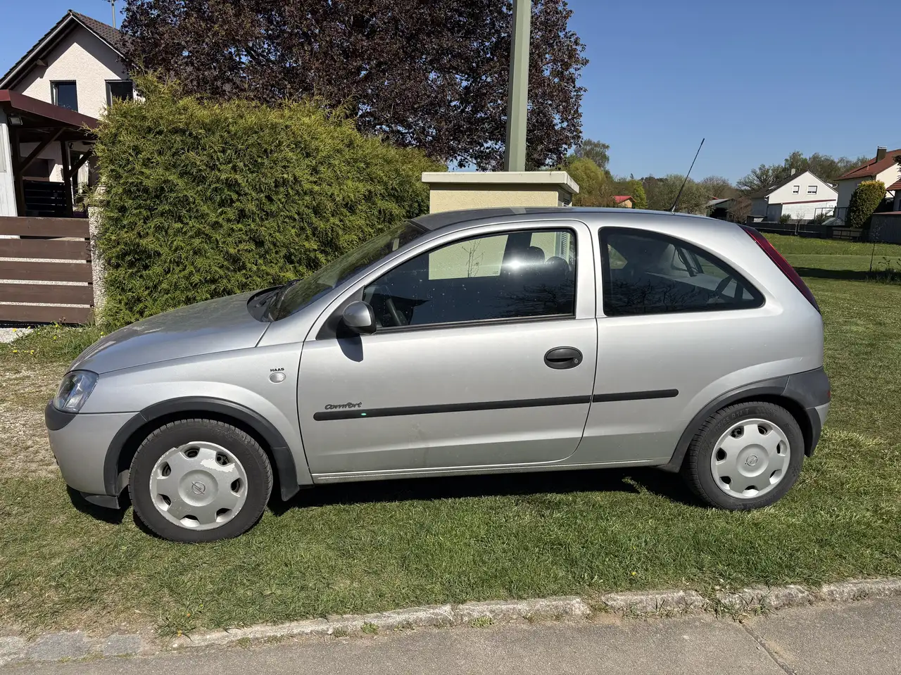Opel Corsa 1.4 16V Comfort, foto 3