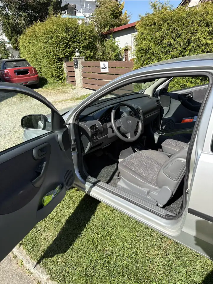 Opel Corsa 1.4 16V Comfort, foto 7