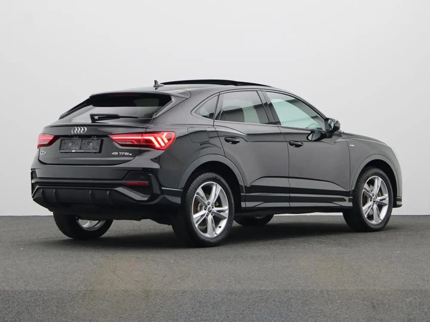 Audi Q3 Sportback S-LINE 45 TFSIe 245 PK S-TRONIC PLUG-IN  Noir - 2