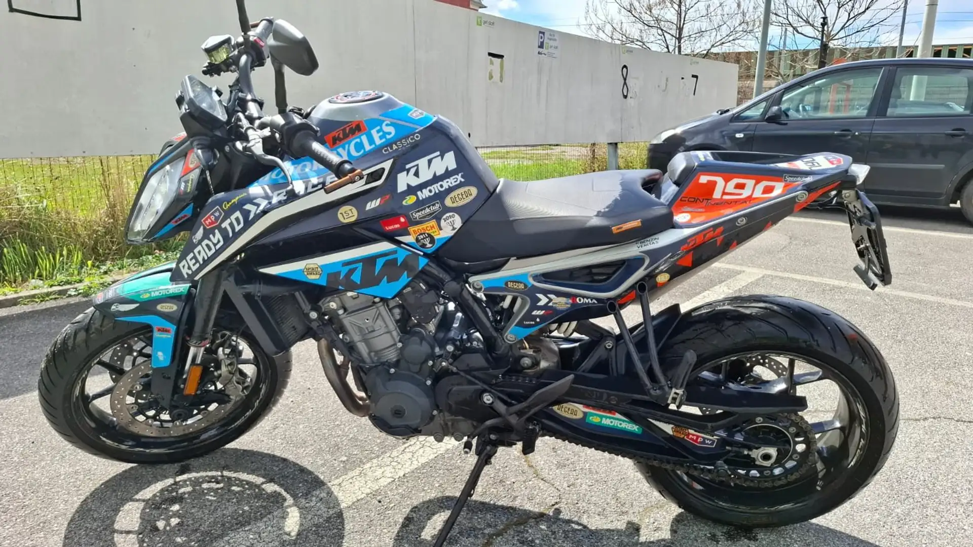 KTM 790 Duke Blau - 2