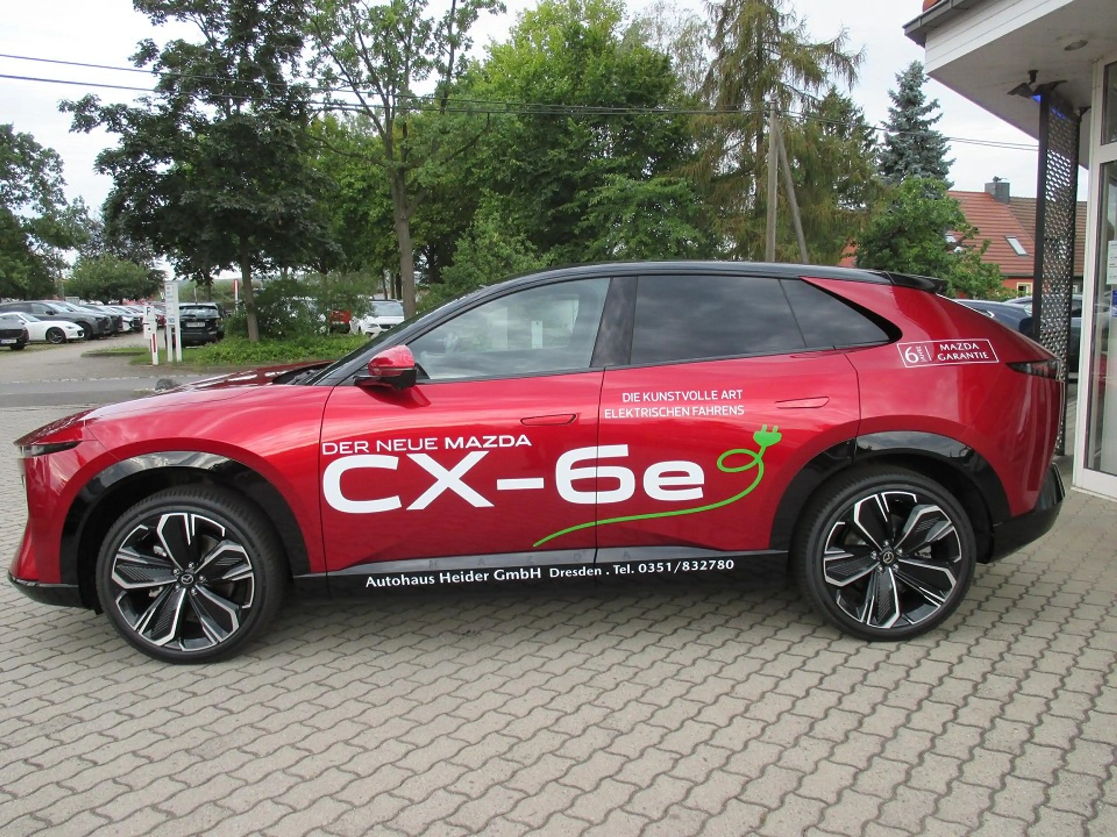 Mazda CX-6e 5WGN EV 258 1AT RWD Takumi BKTR PABS — photo 4