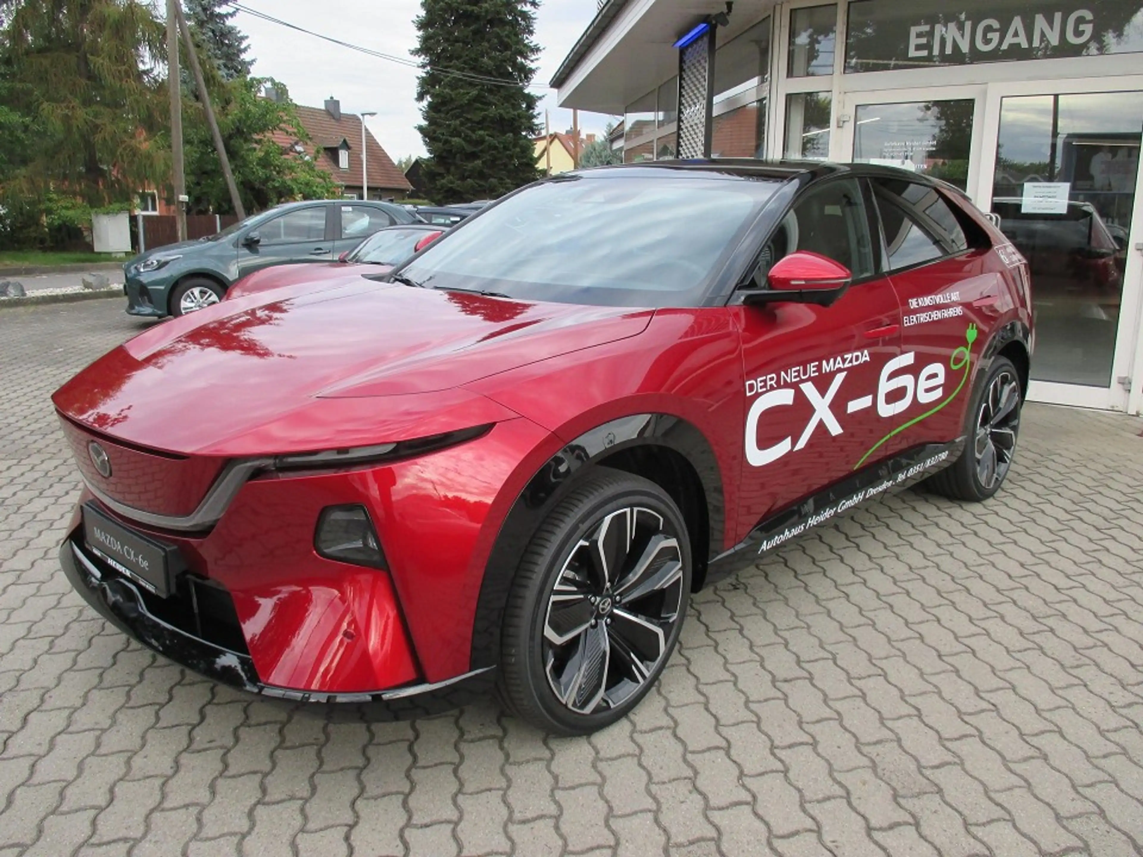 Mazda CX-6e 5WGN EV 258 1AT RWD Takumi BKTR PABS — photo 3
