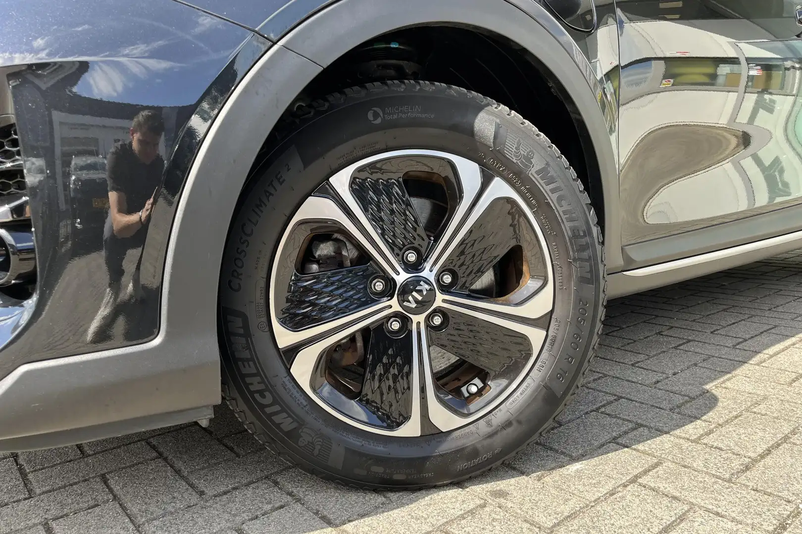 Kia XCeed 1.6 GDi PHEV DynamicLine Nav | Climate Control | L Zwart - 2