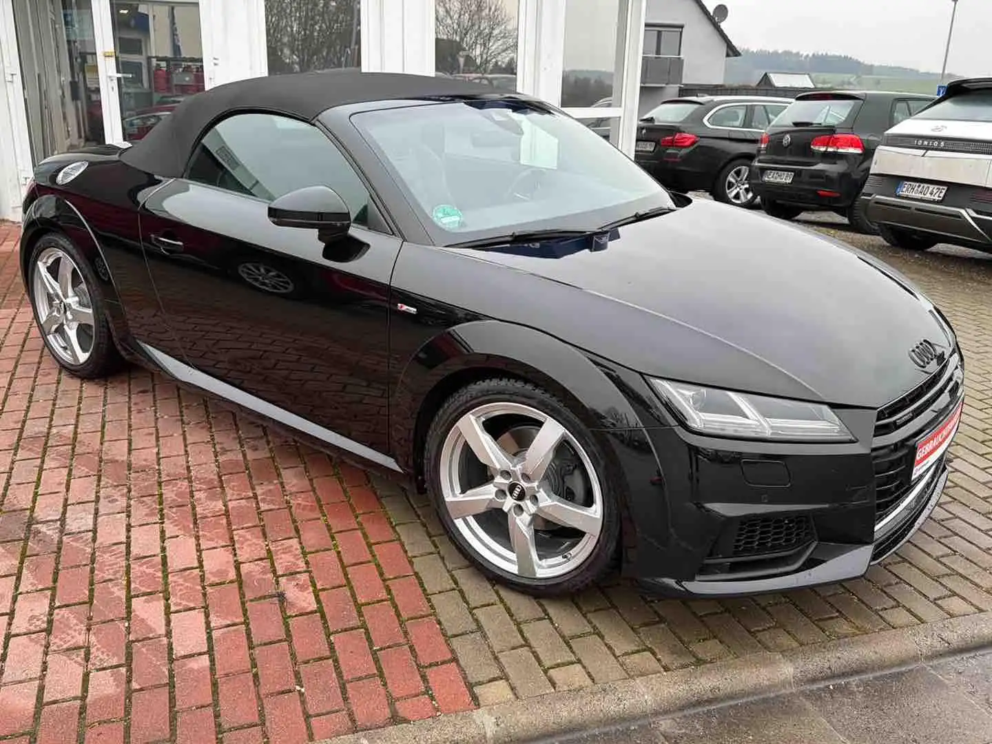 Audi TT 2.0 16V TFSI 2.0 TFSI Cabrio quattro Schwarz - 2