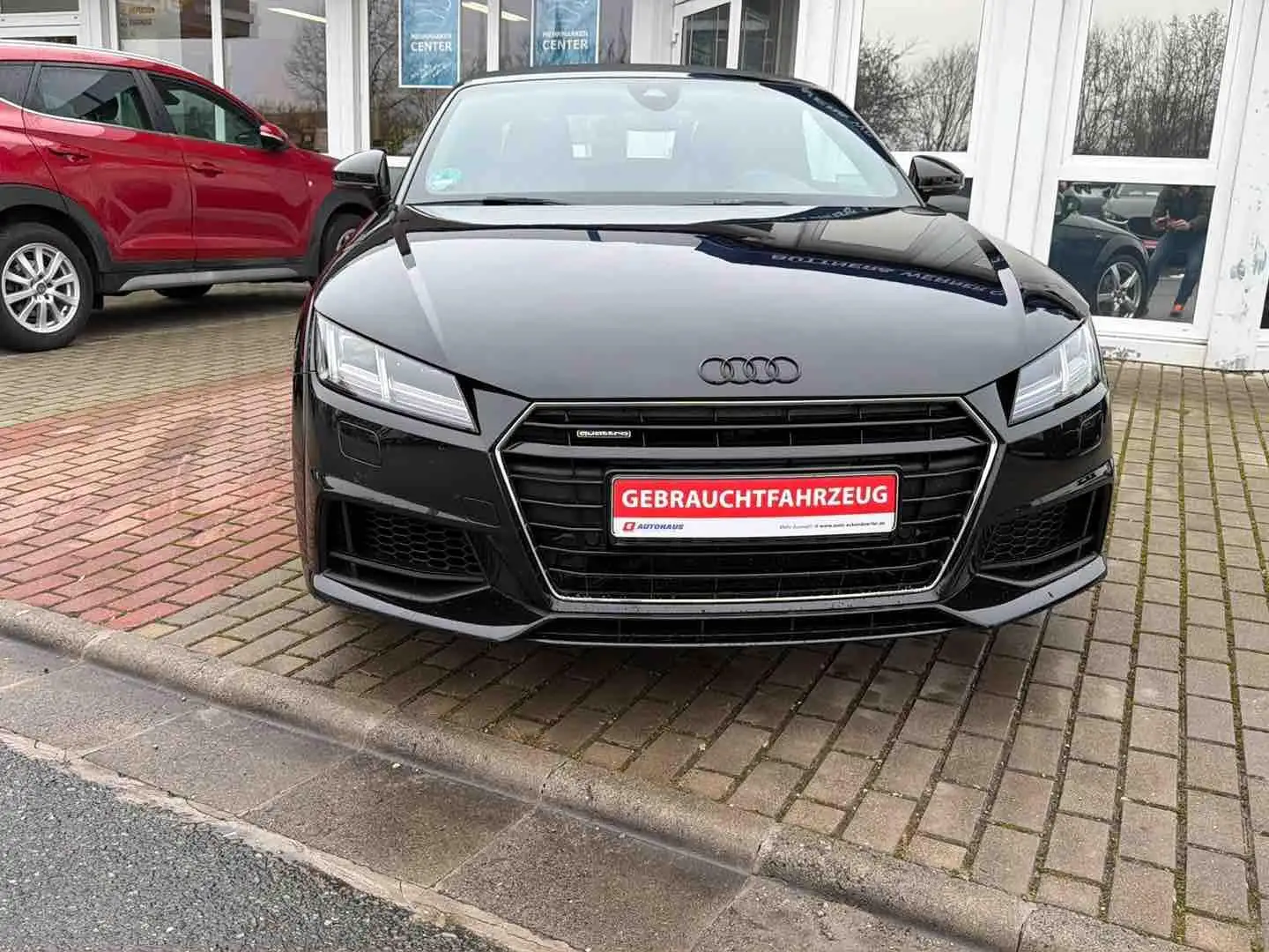 Audi TT 2.0 16V TFSI 2.0 TFSI Cabrio quattro Schwarz - 1