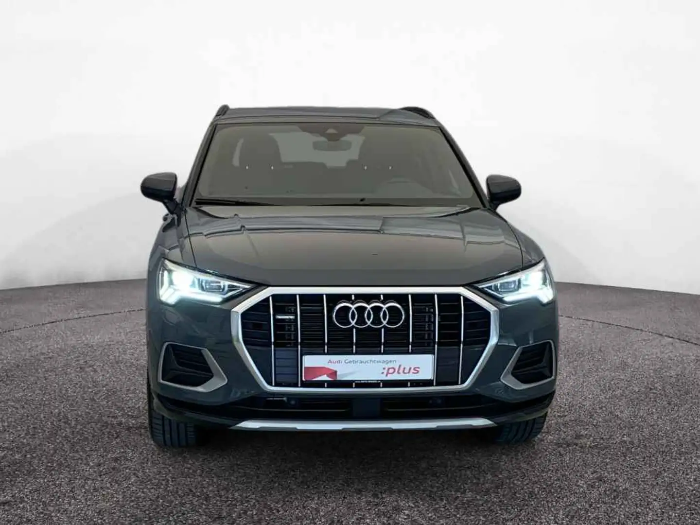 Audi Q3 advanced 40 TFSI qua S tronic *AHK*MATRIX*NAV Grau - 2