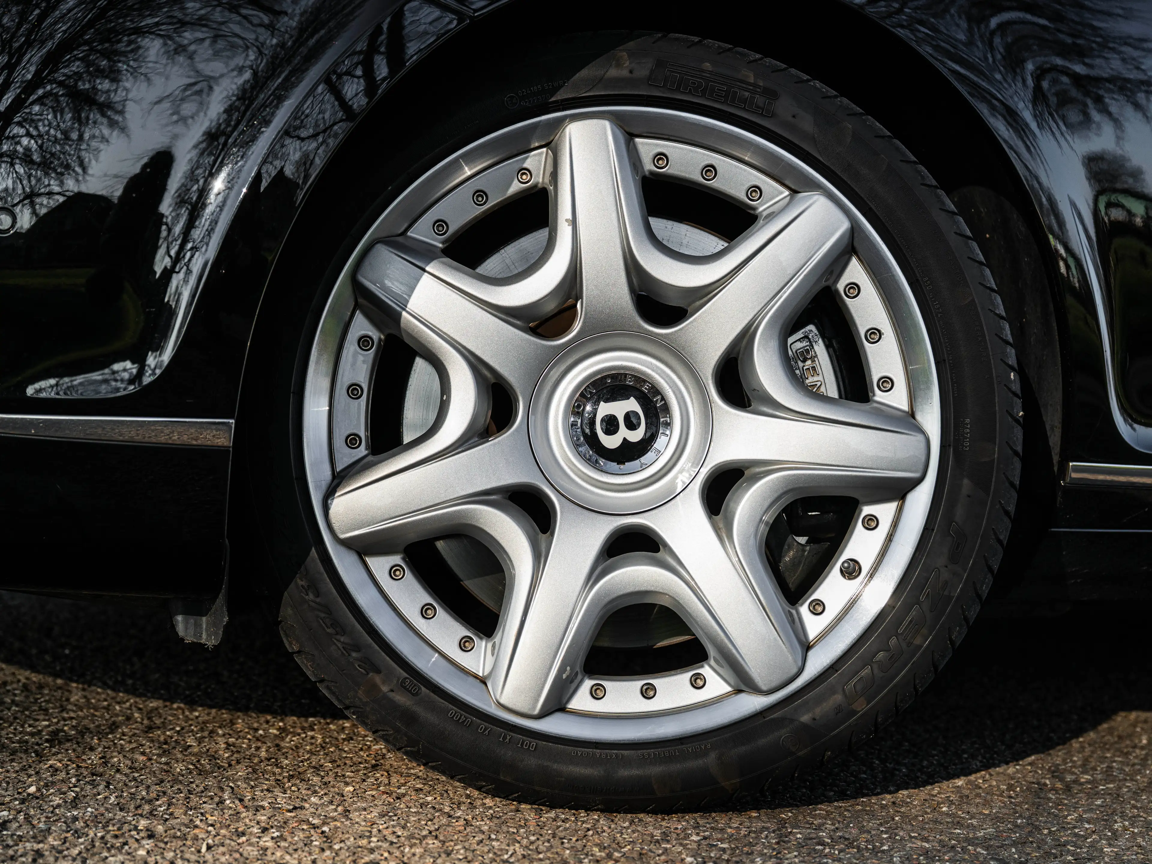 Bentley Continental GT 6.0 W12 — photo 4