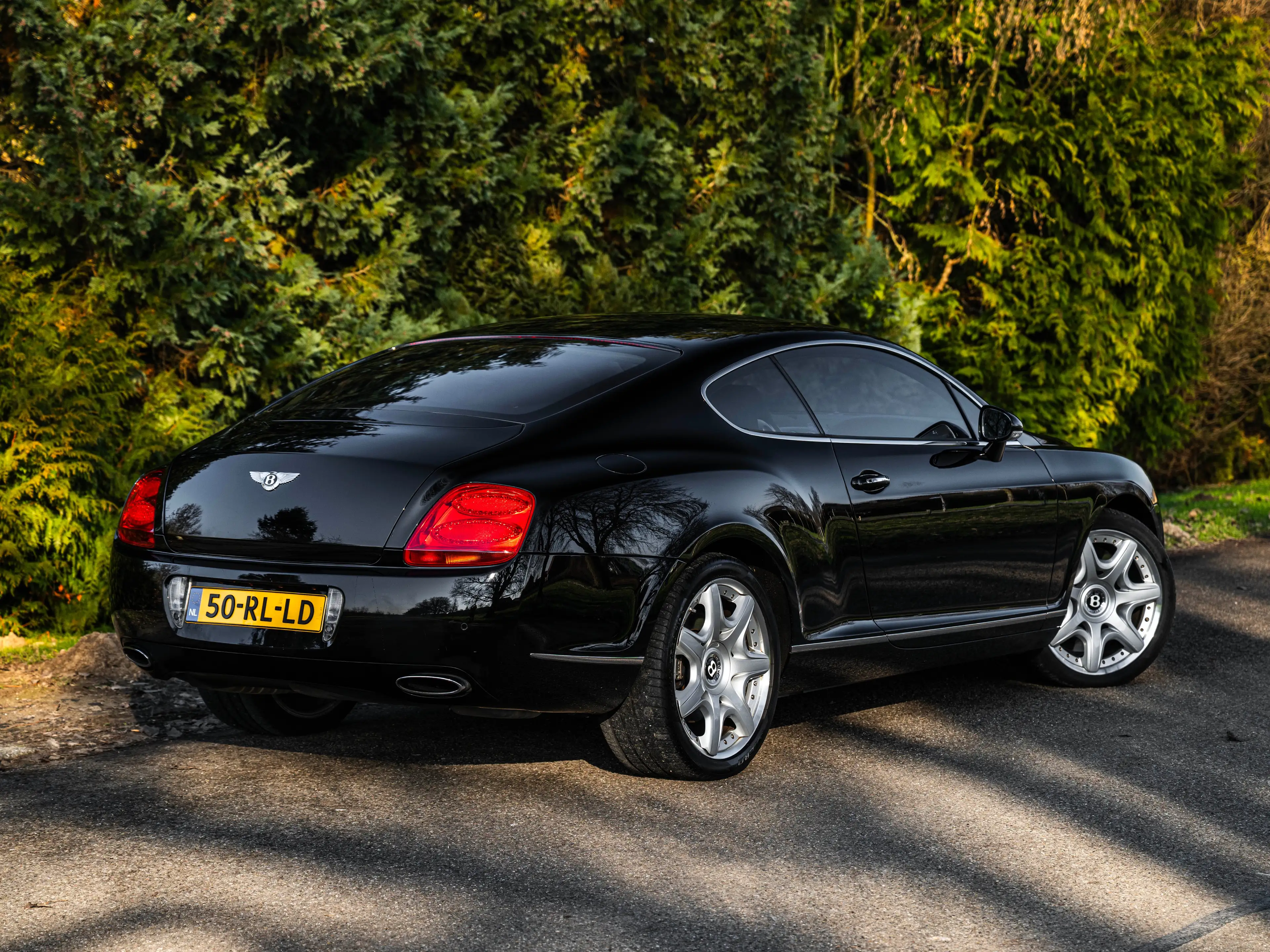 Bentley Continental GT 6.0 W12 — photo 9