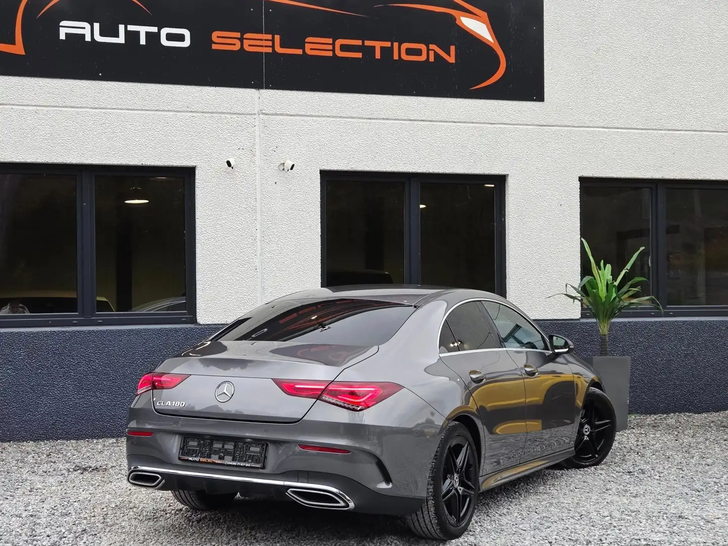 Mercedes-Benz CLA 180 PACK AMG - FULL LED - CAMERA - DYN. SELECT Grijs - 2