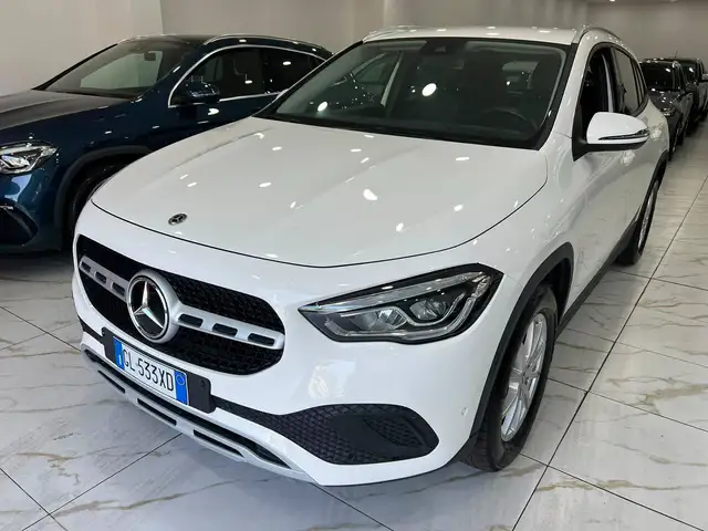 Mercedes-Benz GLA 180
