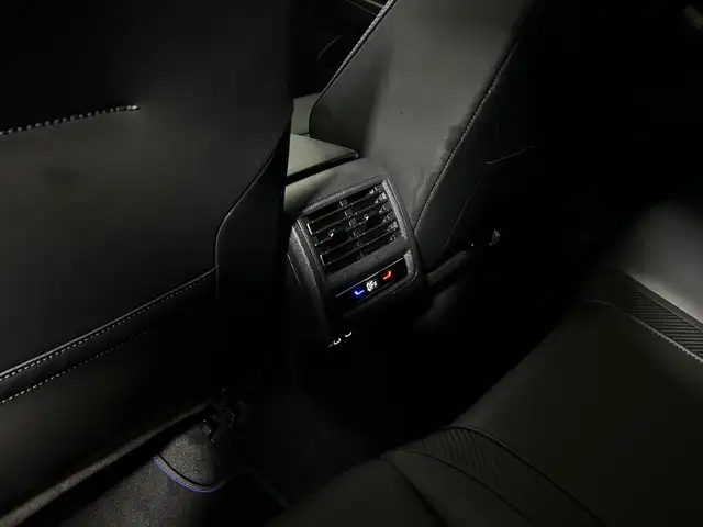 Volkswagen Golf view 15