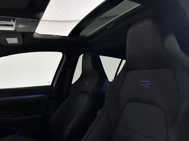Volkswagen Golf view 12