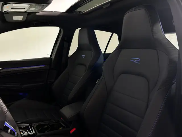 Volkswagen Golf view 11