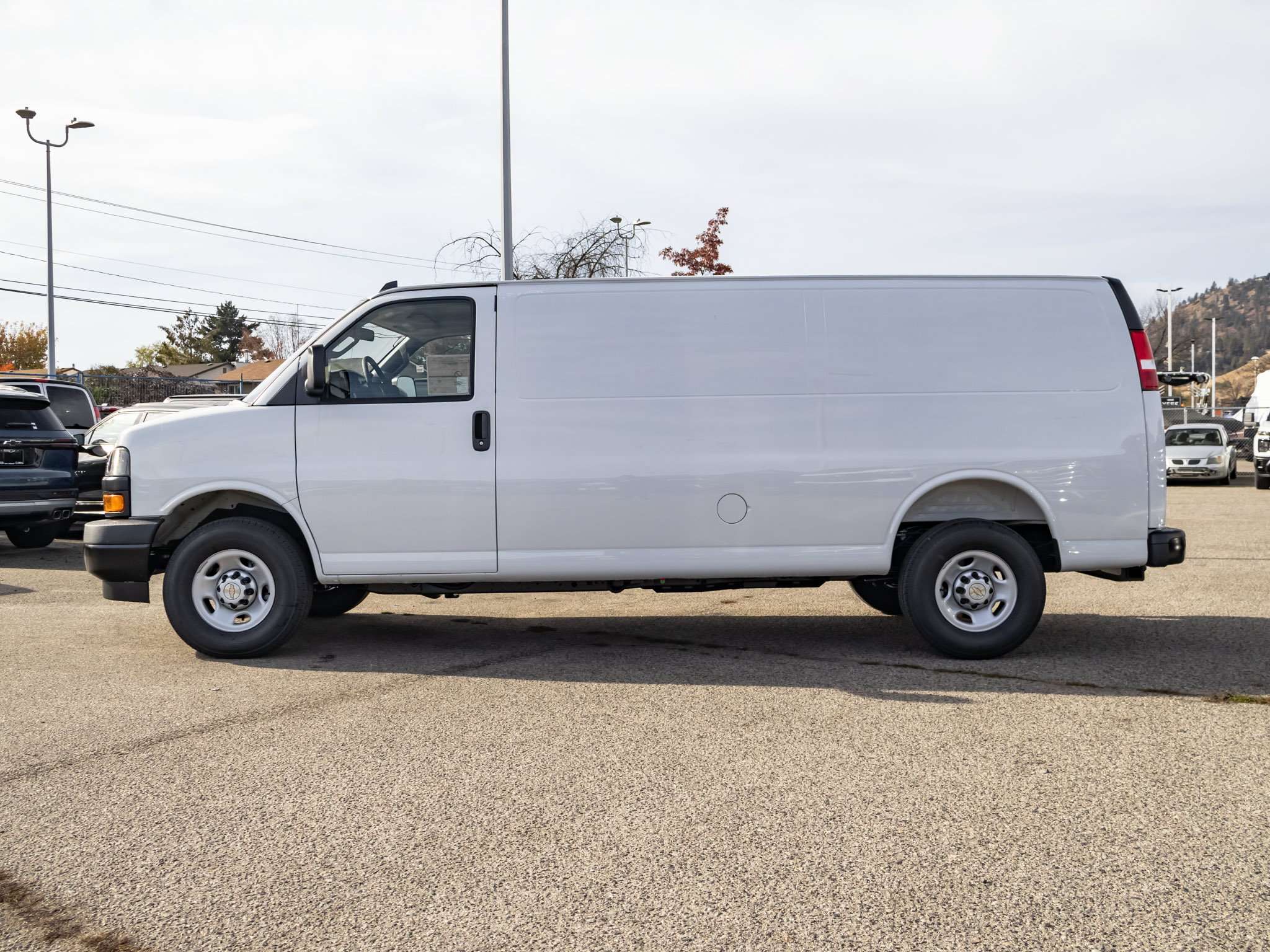 2025 Chevrolet Express 3500 Cargo Van