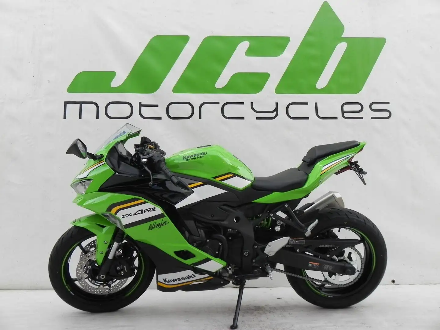 Kawasaki Ninja ZX-4RR Зелёный - 1