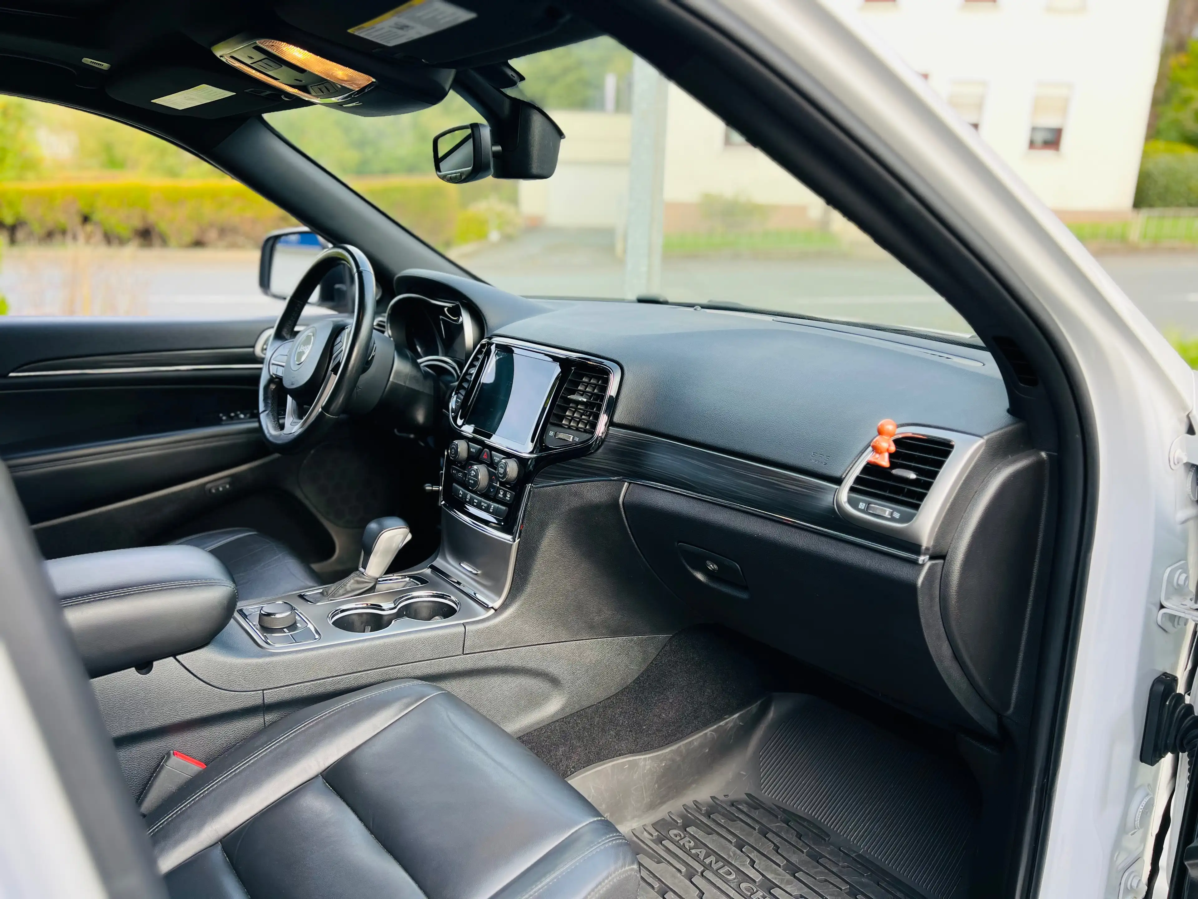 Jeep Grand Cherokee 3.6 V6 Limited Leder el. SD Navi sehr Gepflegt — photo 14