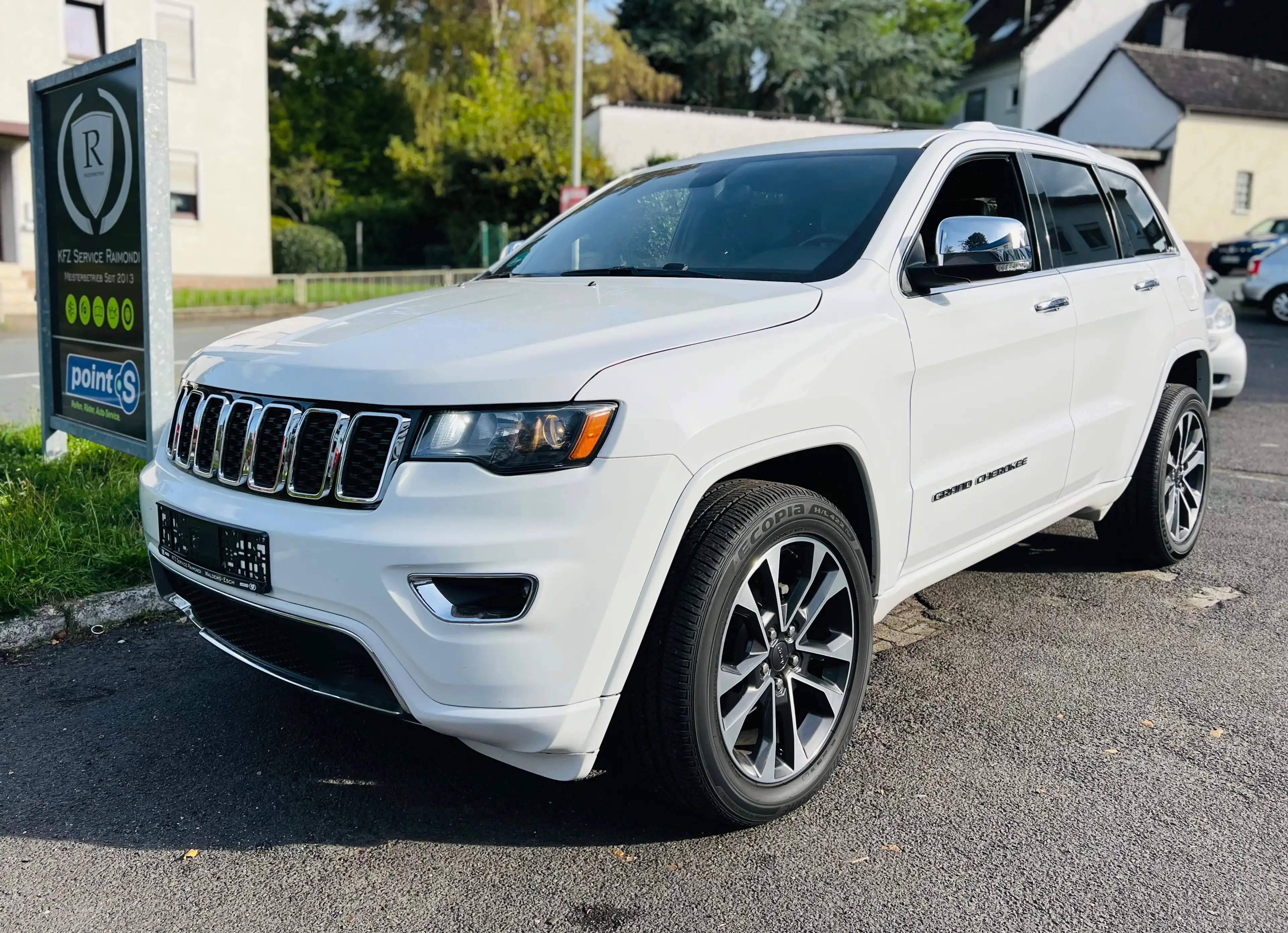 Jeep Grand Cherokee 3.6 V6 Limited Leder el. SD Navi sehr Gepflegt — photo 2