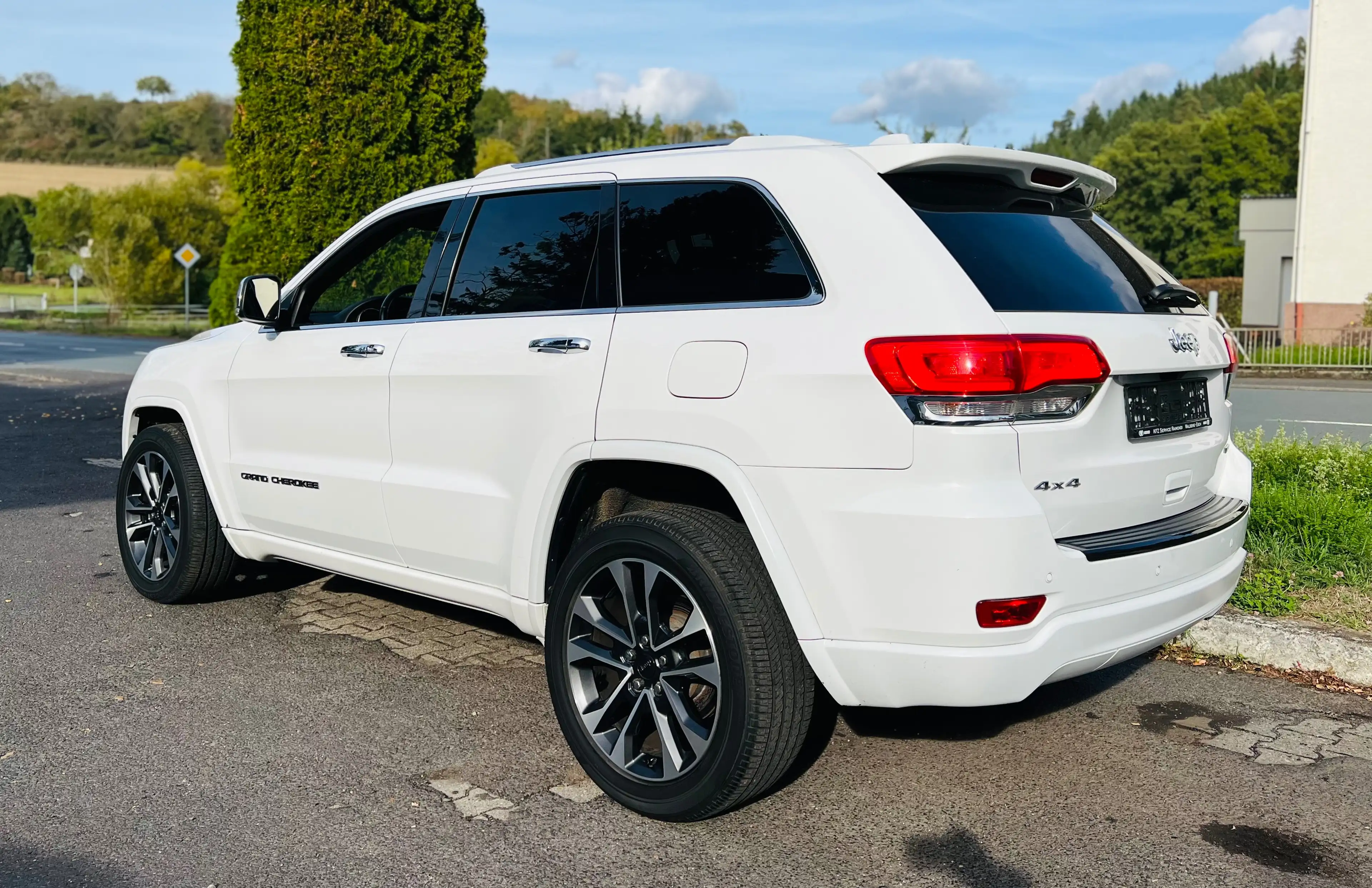 Jeep Grand Cherokee 3.6 V6 Limited Leder el. SD Navi sehr Gepflegt — photo 4