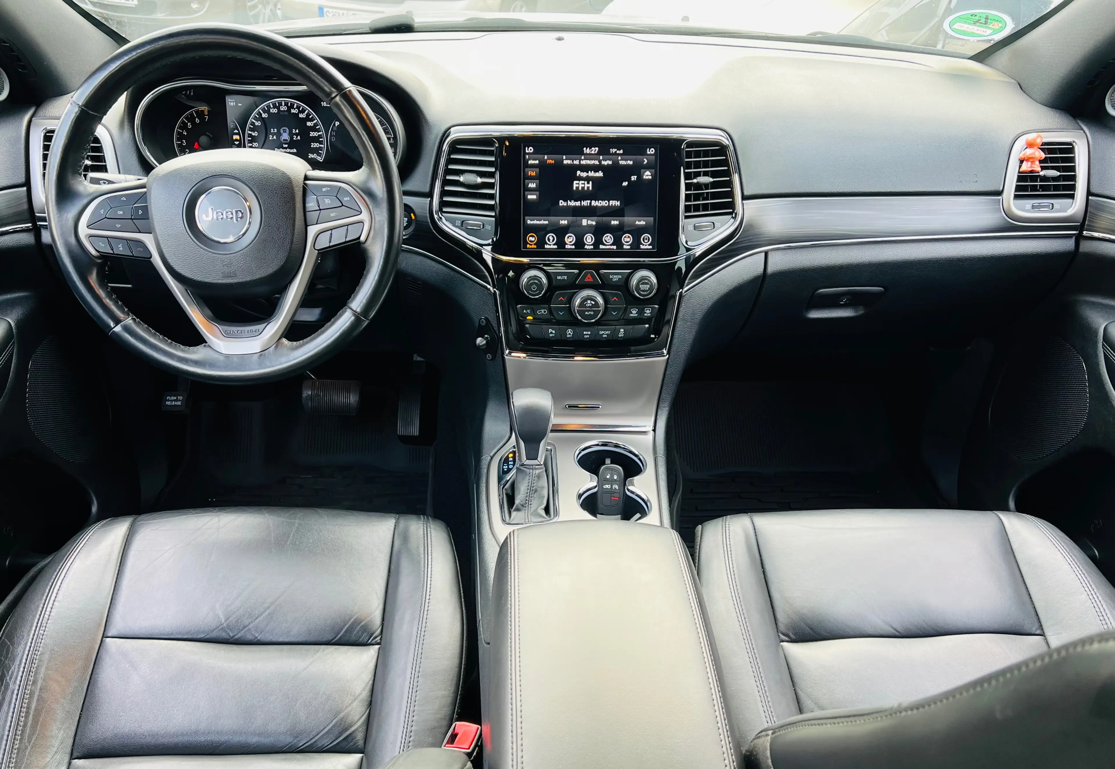 Jeep Grand Cherokee 3.6 V6 Limited Leder el. SD Navi sehr Gepflegt — photo 9