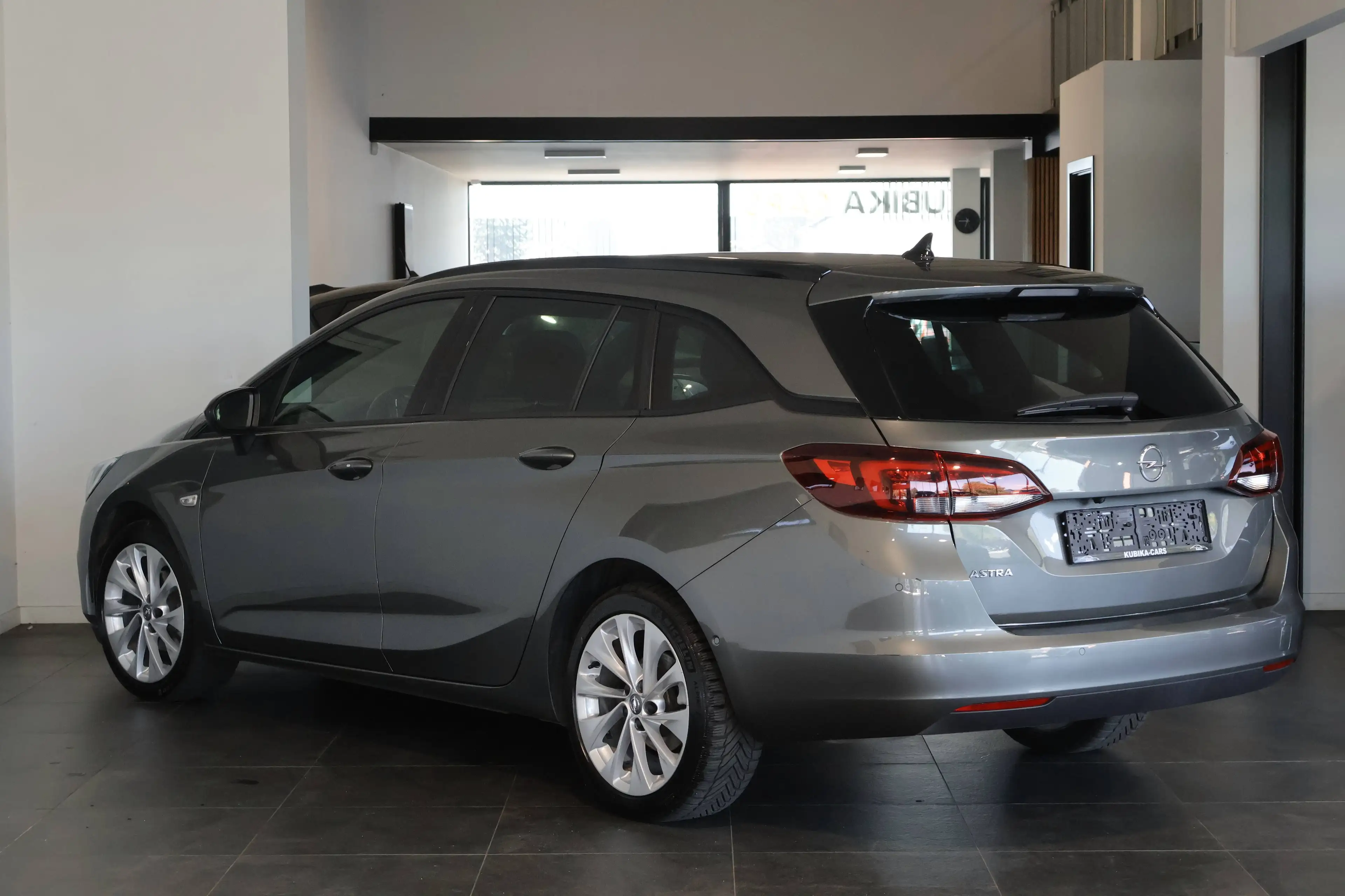 Opel Astra SPORTS TOURER+ 1.5 Turbo D Memory Keyless Garantie* — photo 4