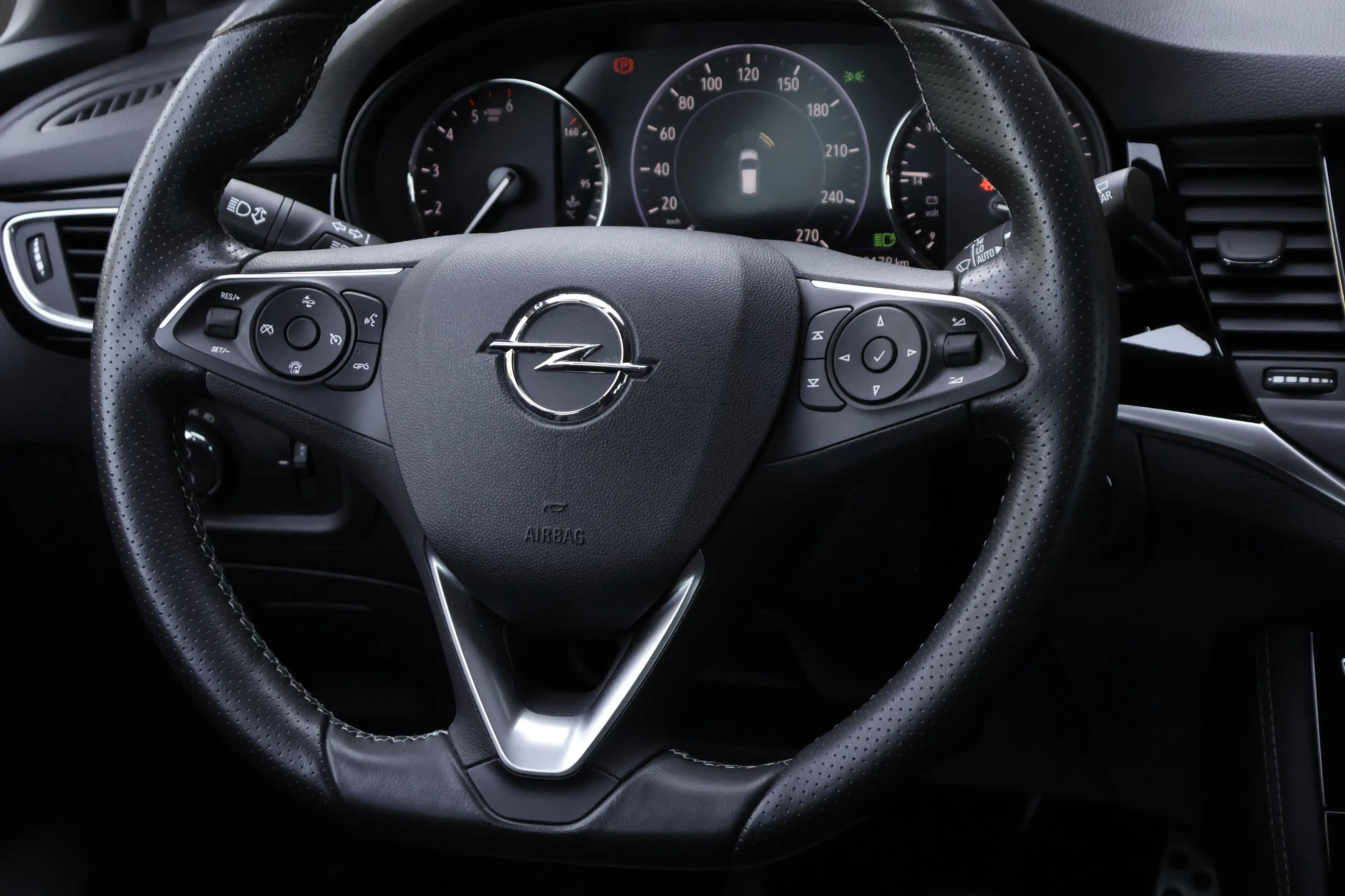 Opel Astra SPORTS TOURER+ 1.5 Turbo D Memory Keyless Garantie* — photo 11