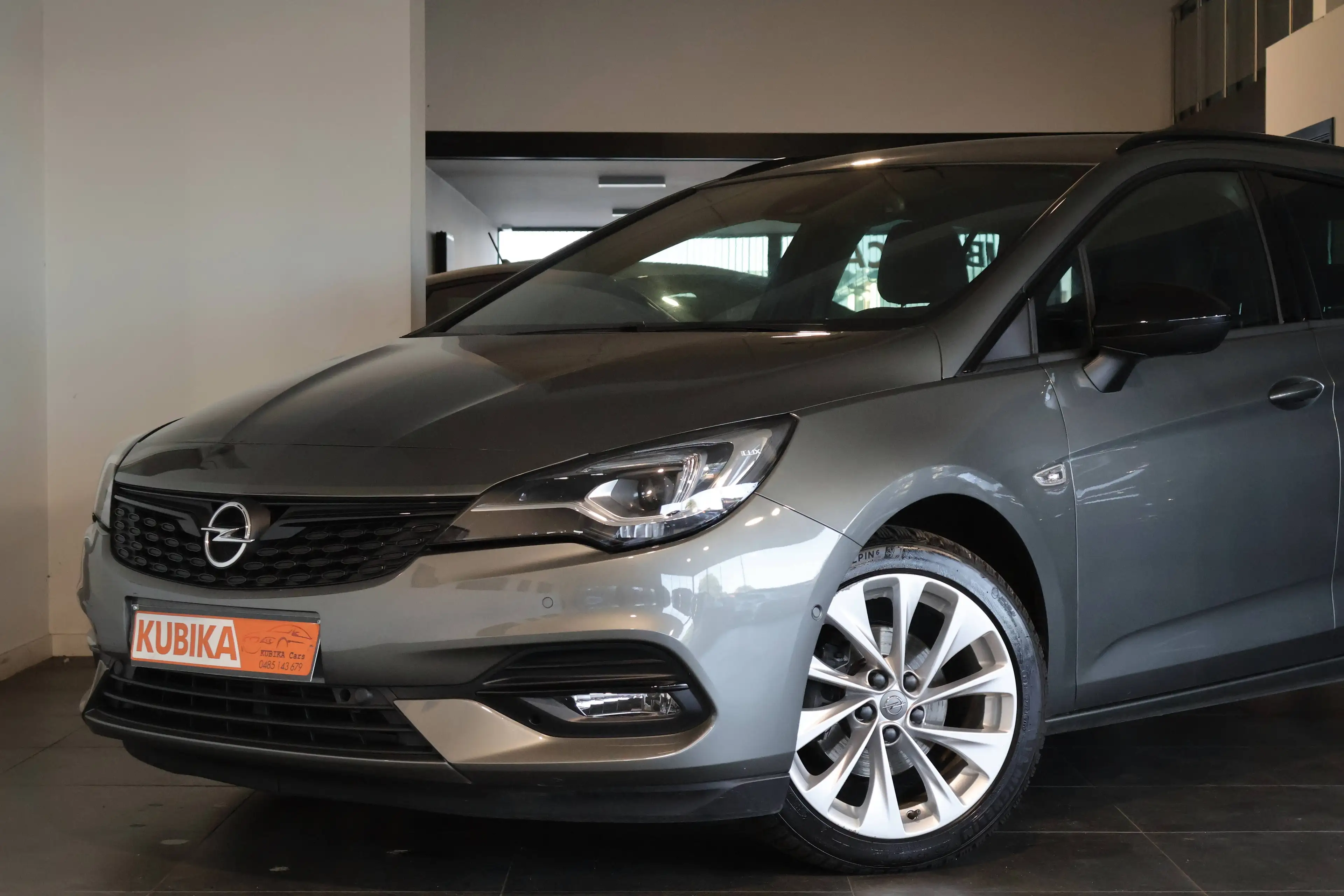 Opel Astra SPORTS TOURER+ 1.5 Turbo D Memory Keyless Garantie* — photo 2
