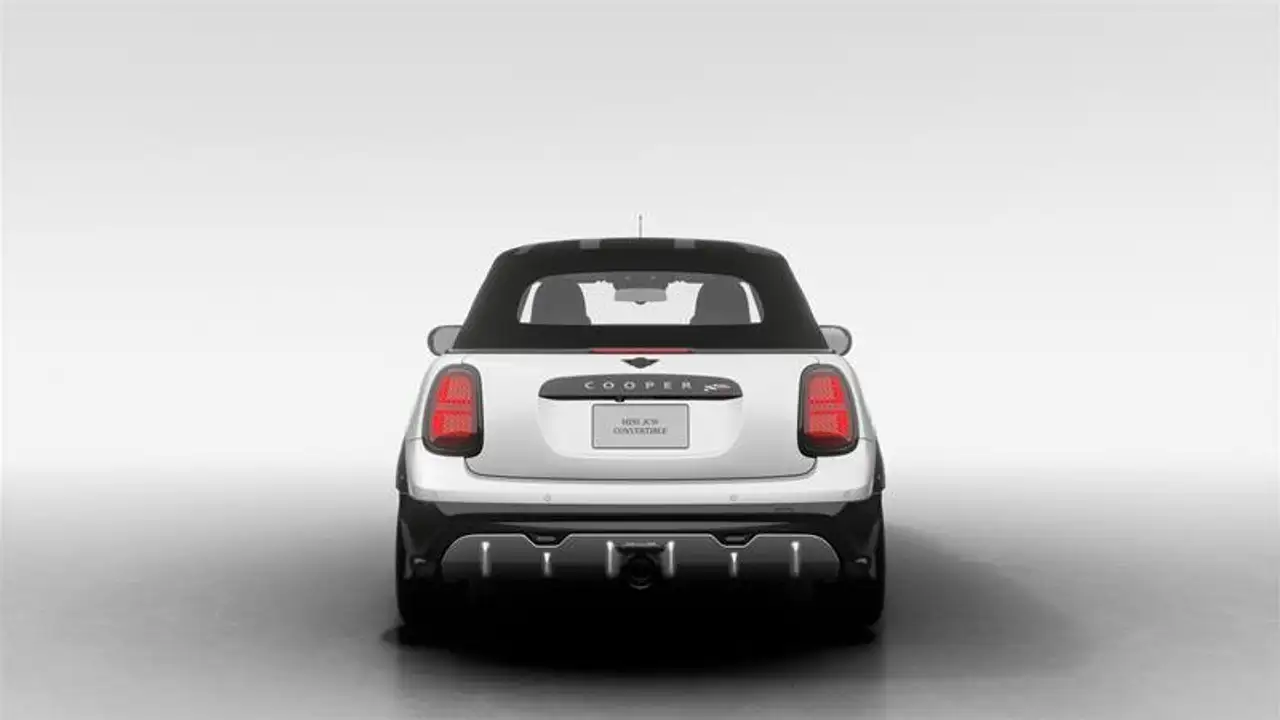MINI Convertible снимка MINI Convertible