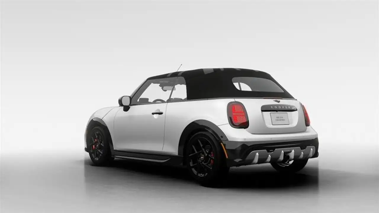 MINI Convertible снимка MINI Convertible