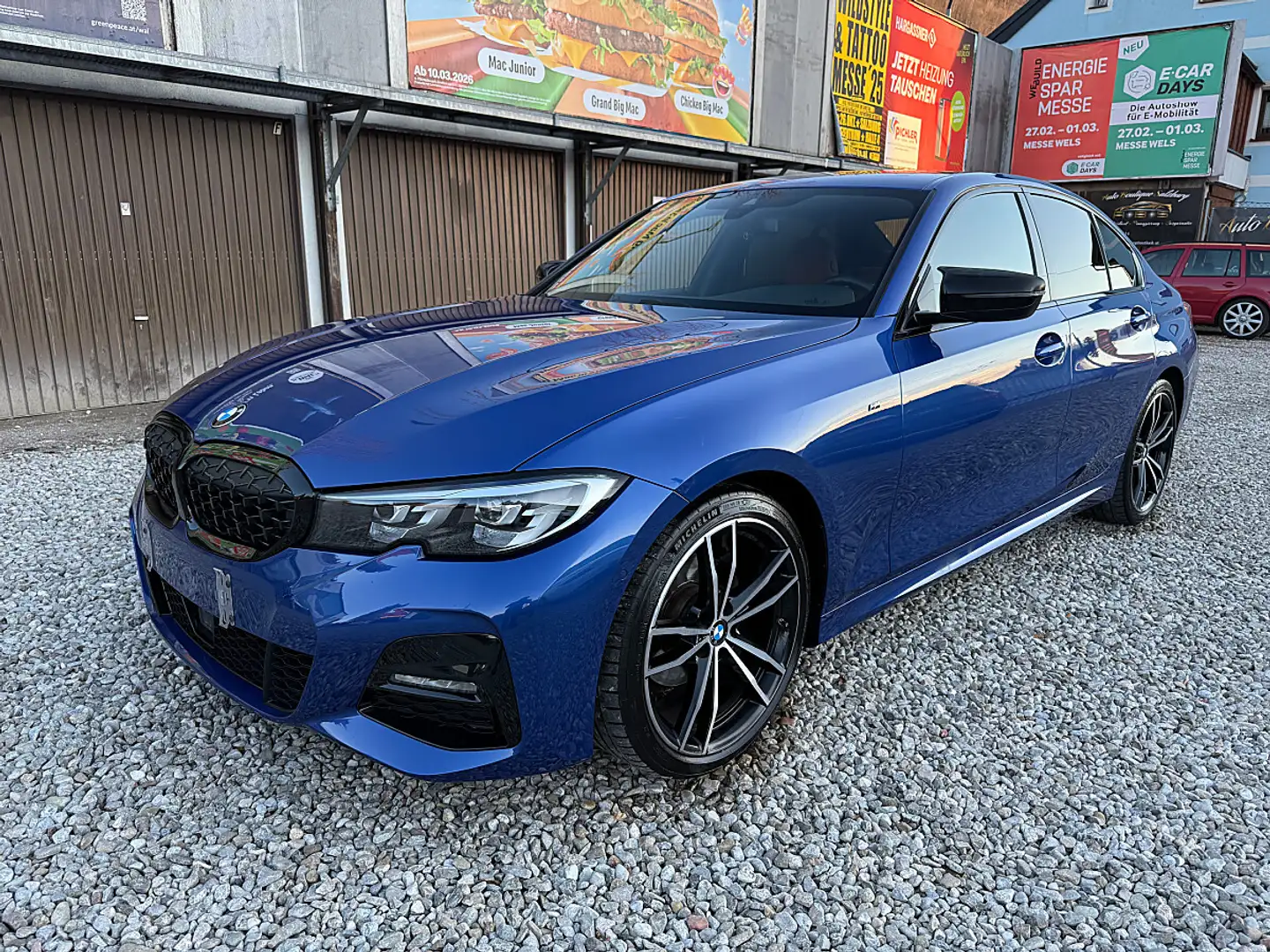 BMW 320 d xDrive Aut. Blau - 1