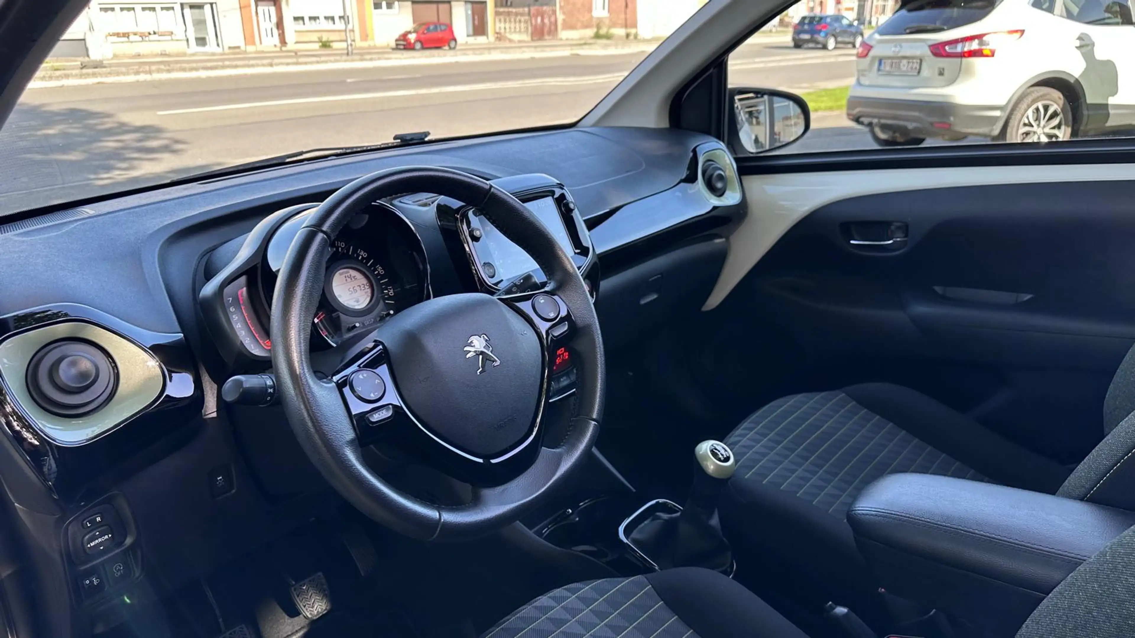 Peugeot 108 *1.0 * VTI * * CLIM DIGITAL* NAVI* TOIT OUVRANT* GARANTIE 12 MOIS* — photo 13