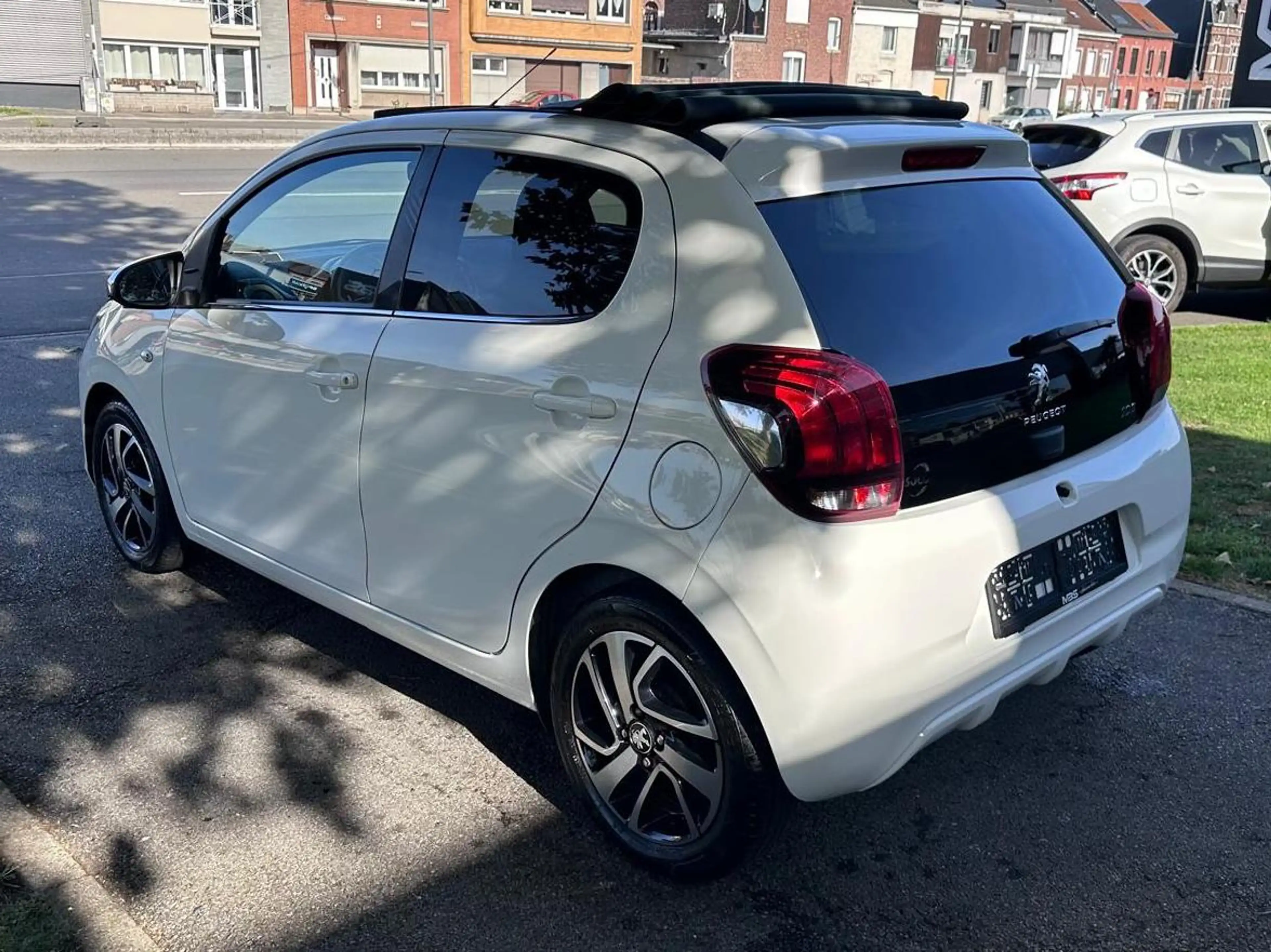 Peugeot 108 *1.0 * VTI * * CLIM DIGITAL* NAVI* TOIT OUVRANT* GARANTIE 12 MOIS* — photo 12