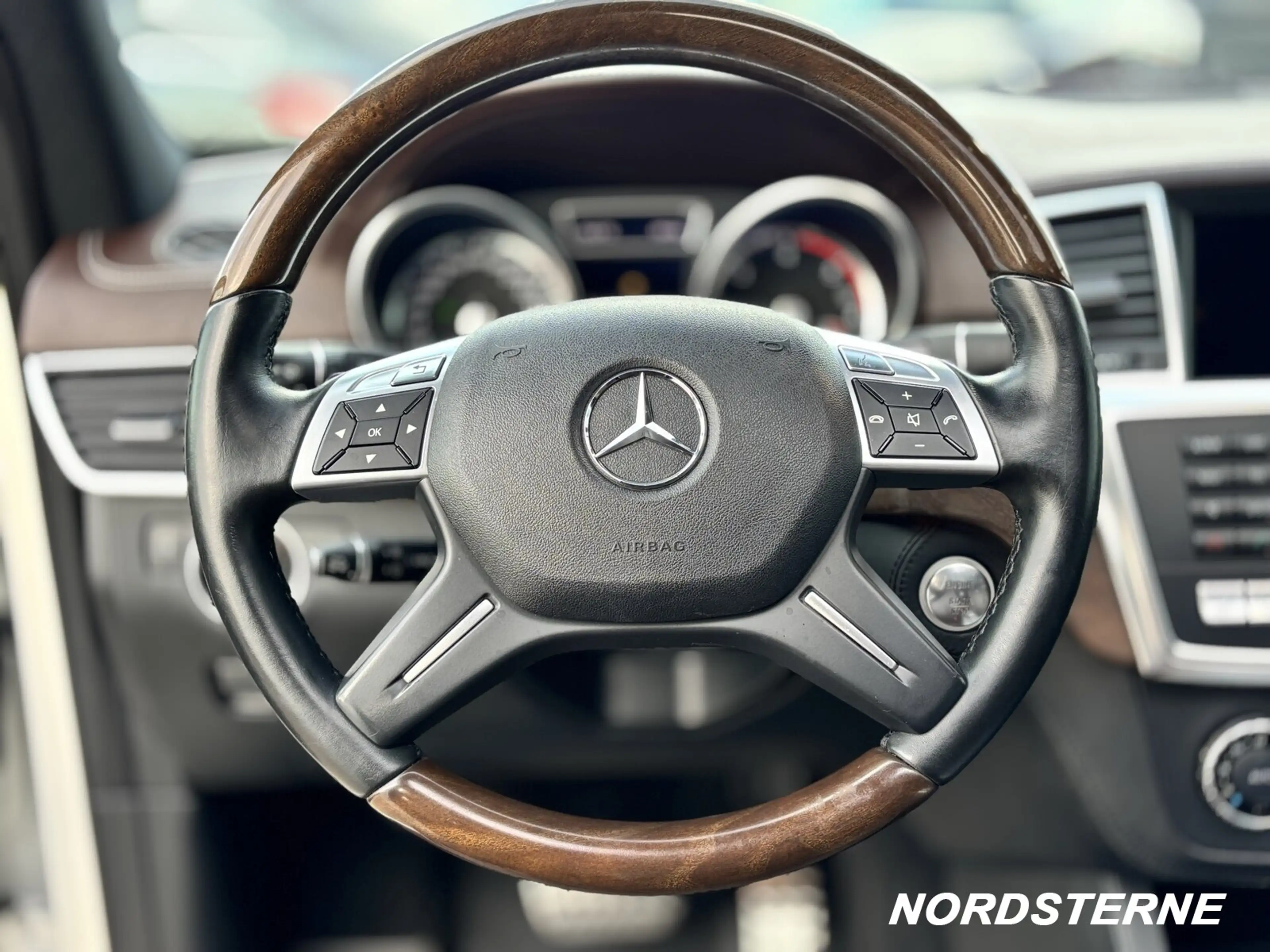 Mercedes-Benz ML 350 ML 350 CDI 4M Edition1 AMG-Line Comand VOLL BC — photo 25