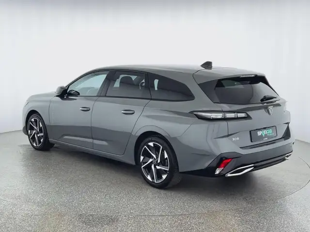 Peugeot 308 view 5