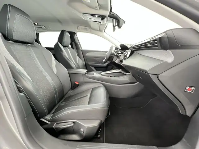 Peugeot 308 view 10