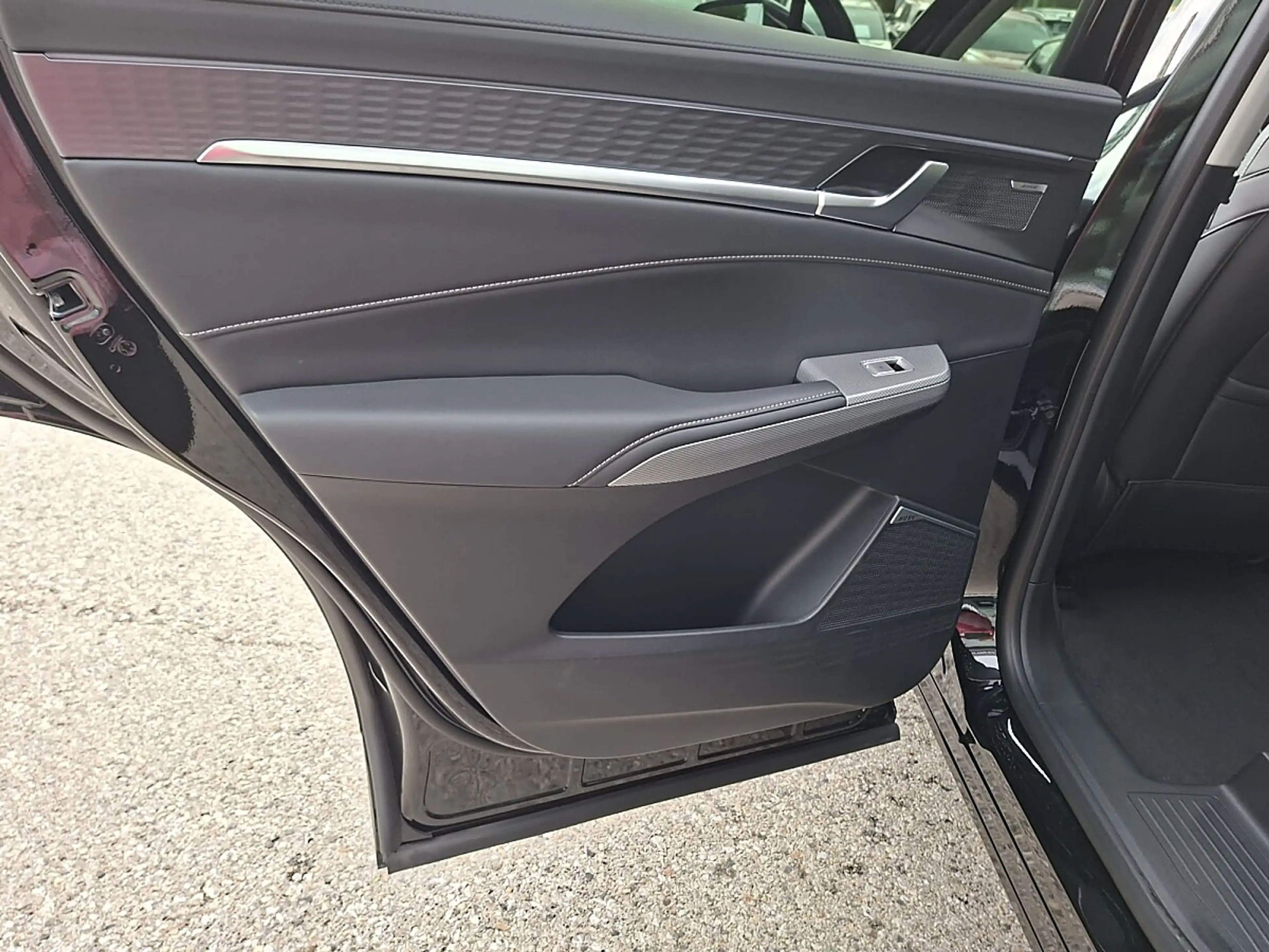 MG MGS9 S9 Premium — photo 16