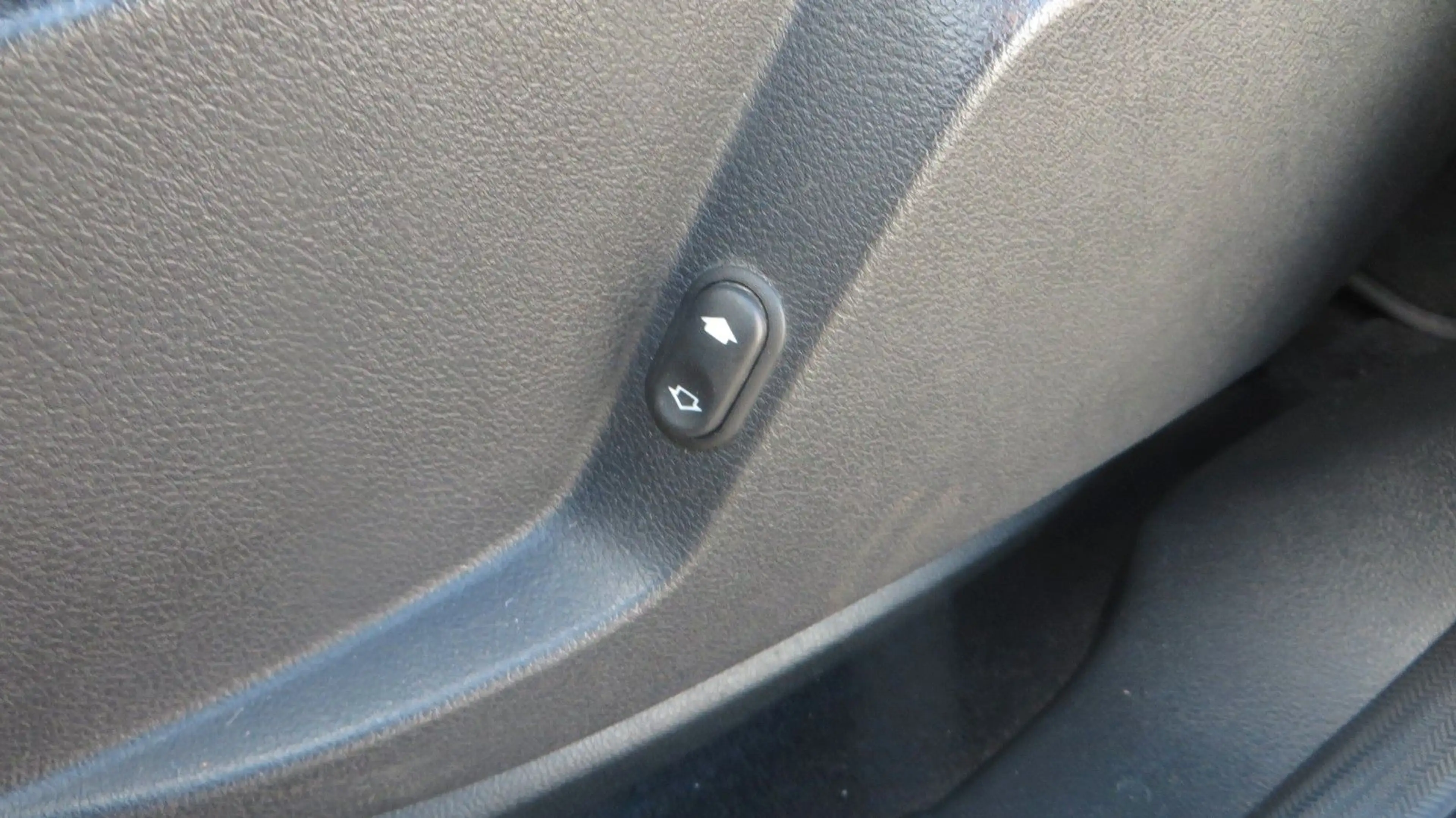 Ford Galaxy Ghia , Anhängerkupplung, 7-Sitzer — photo 15