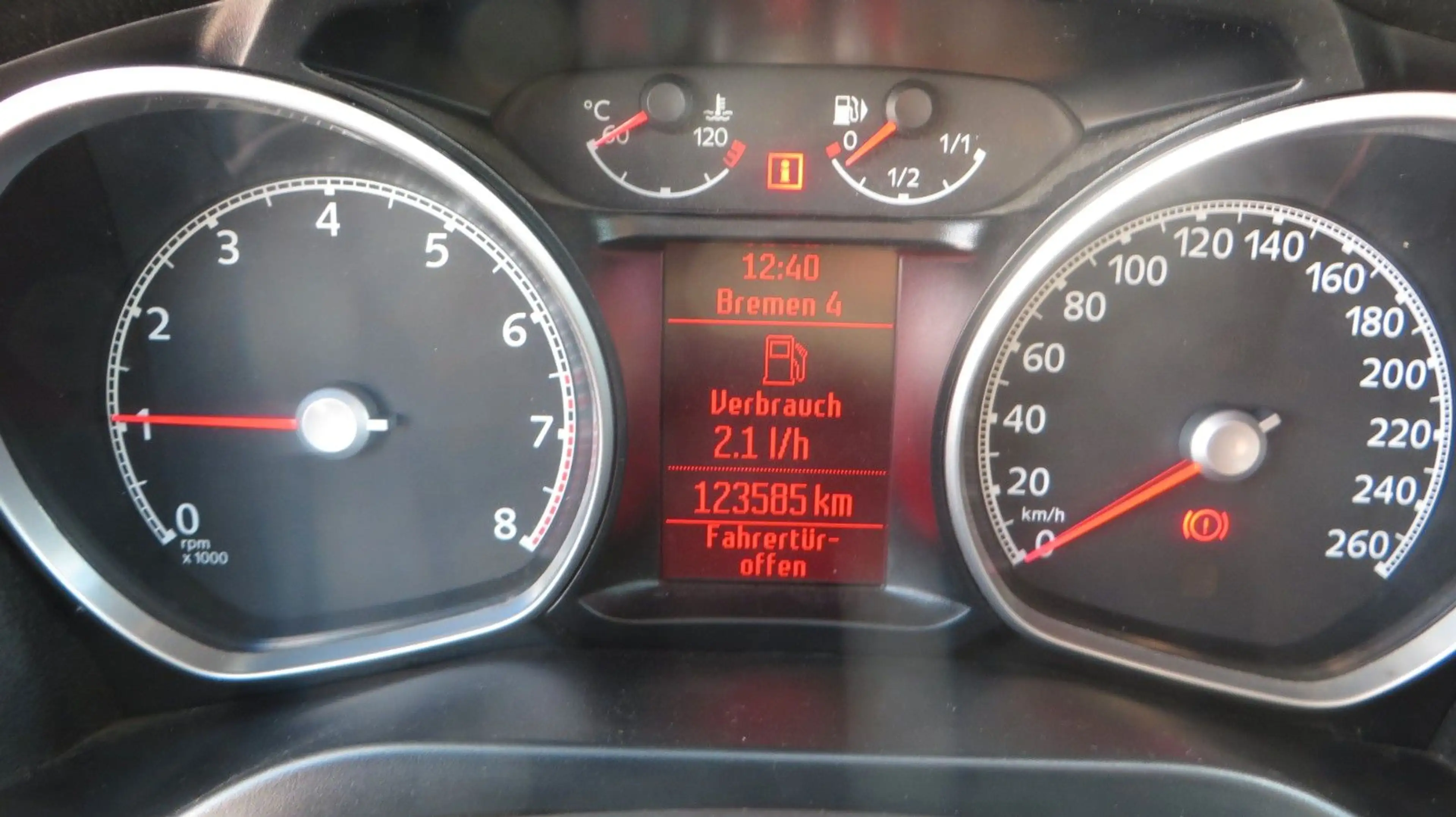 Ford Galaxy Ghia , Anhängerkupplung, 7-Sitzer — photo 12