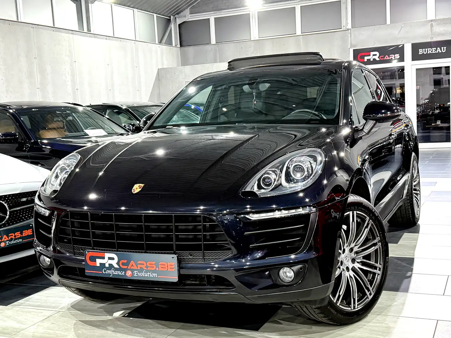 Porsche Macan S 3.0 V6 Bi-Turbo PDK // RESERVER // RESERVED // Zwart - 1